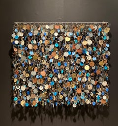 Arazzo contemporaneo a tecnica mista, scultura da parete, metalli, oggetti trovati, perle