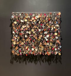 Zeitgenössischer Wandteppich aus gemischten Medien, Wandskulpturen, Metalle, Fundstücke, Perlen