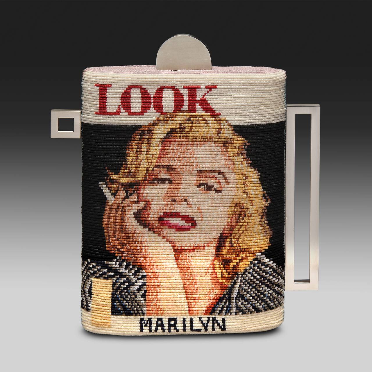 "Marilyn/Look" , Knotted Waxed Thread on Stainless Steel - Sculpture by Unknown