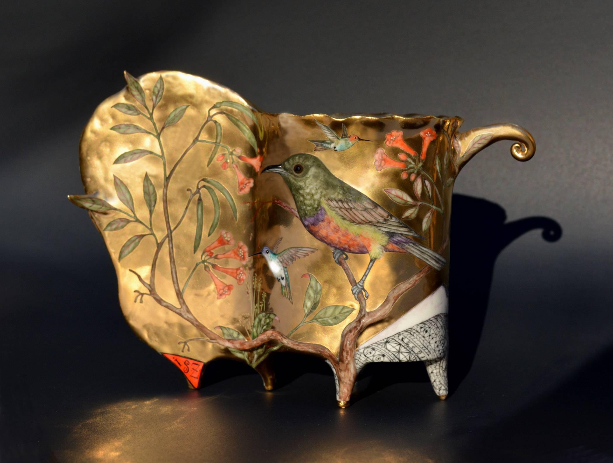 Contemporary Porcelain Sculpture with Gold Luster and Hand Painted Illustration - Painting by Irina Zaytceva