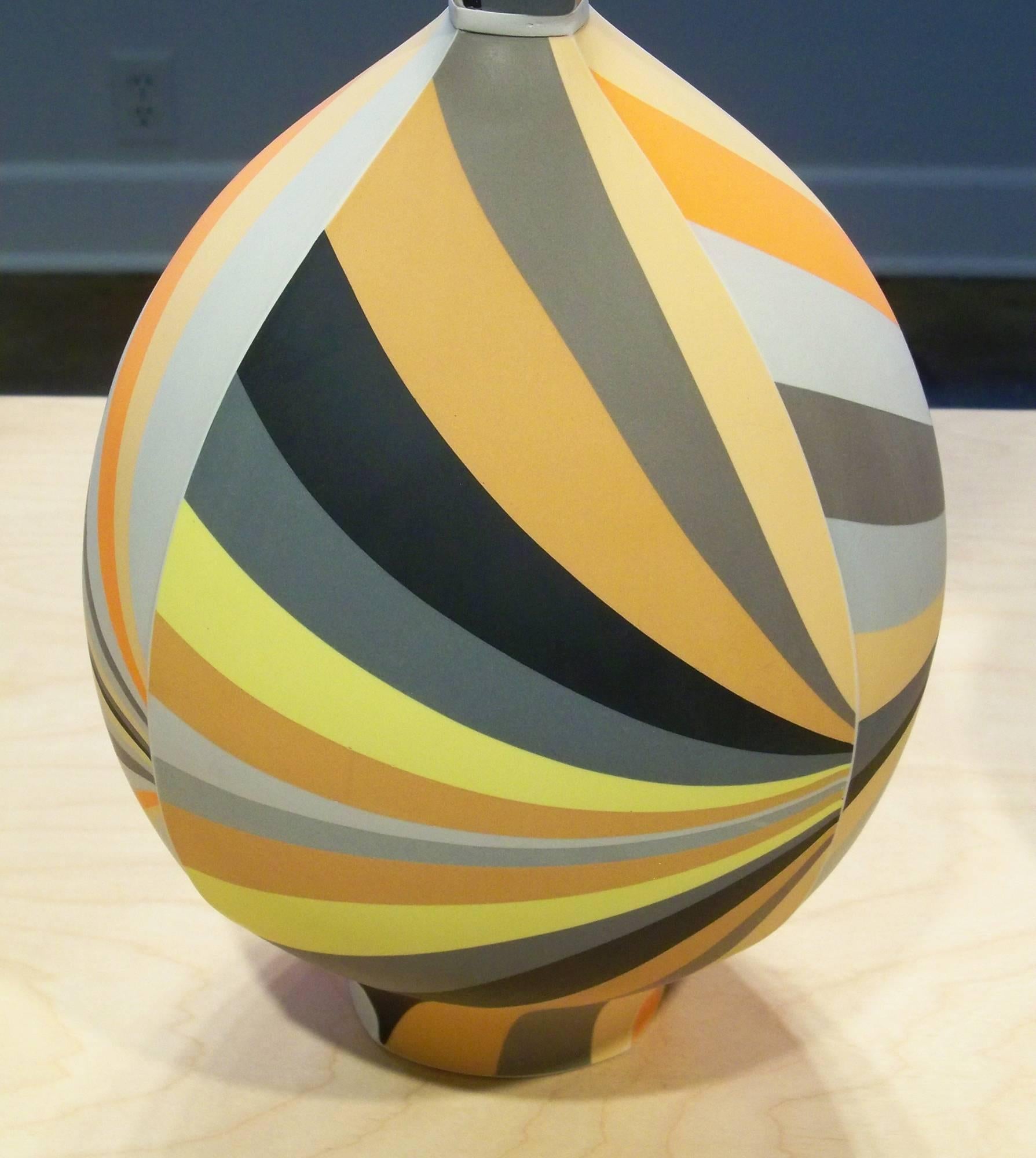 Enclosed Vase Form #3 - Contemporary Sculpture by Peter Pincus