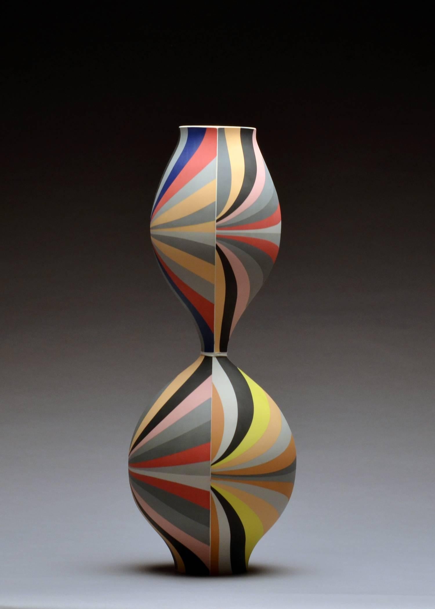Enclosed Vase Form #4 - Sculpture by Peter Pincus