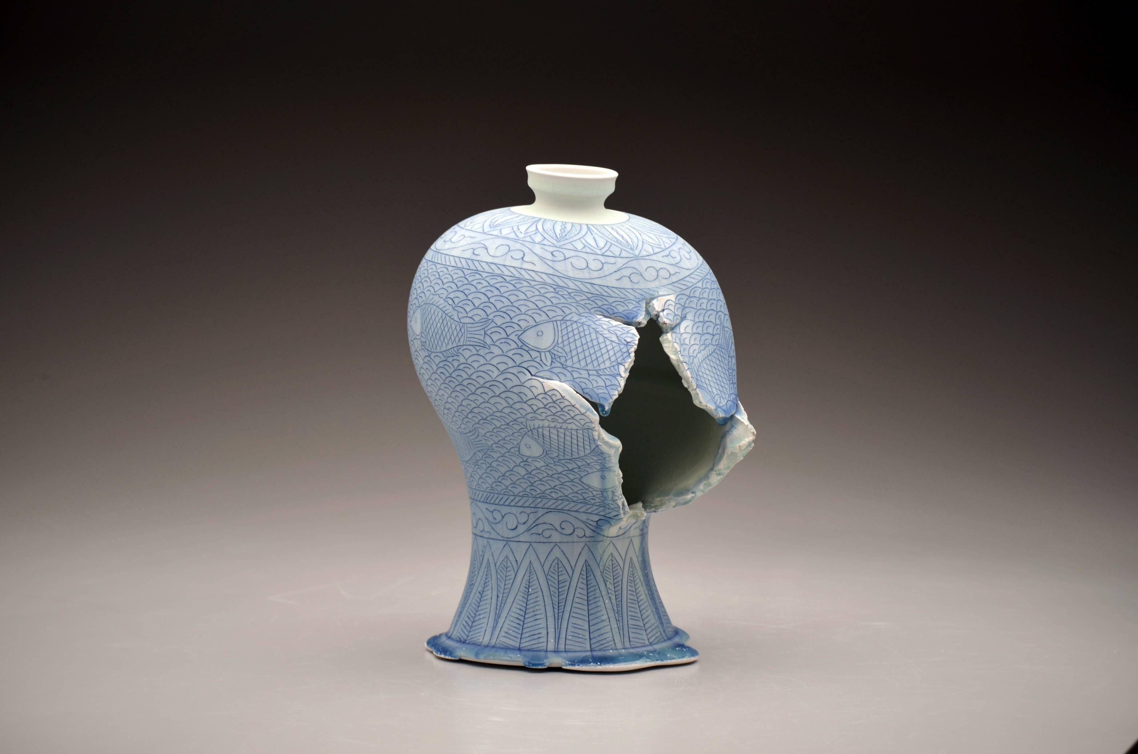 Maebyeong Vase with Fish Decoration by Steven Young Lee, Porcelain with Cobalt 1