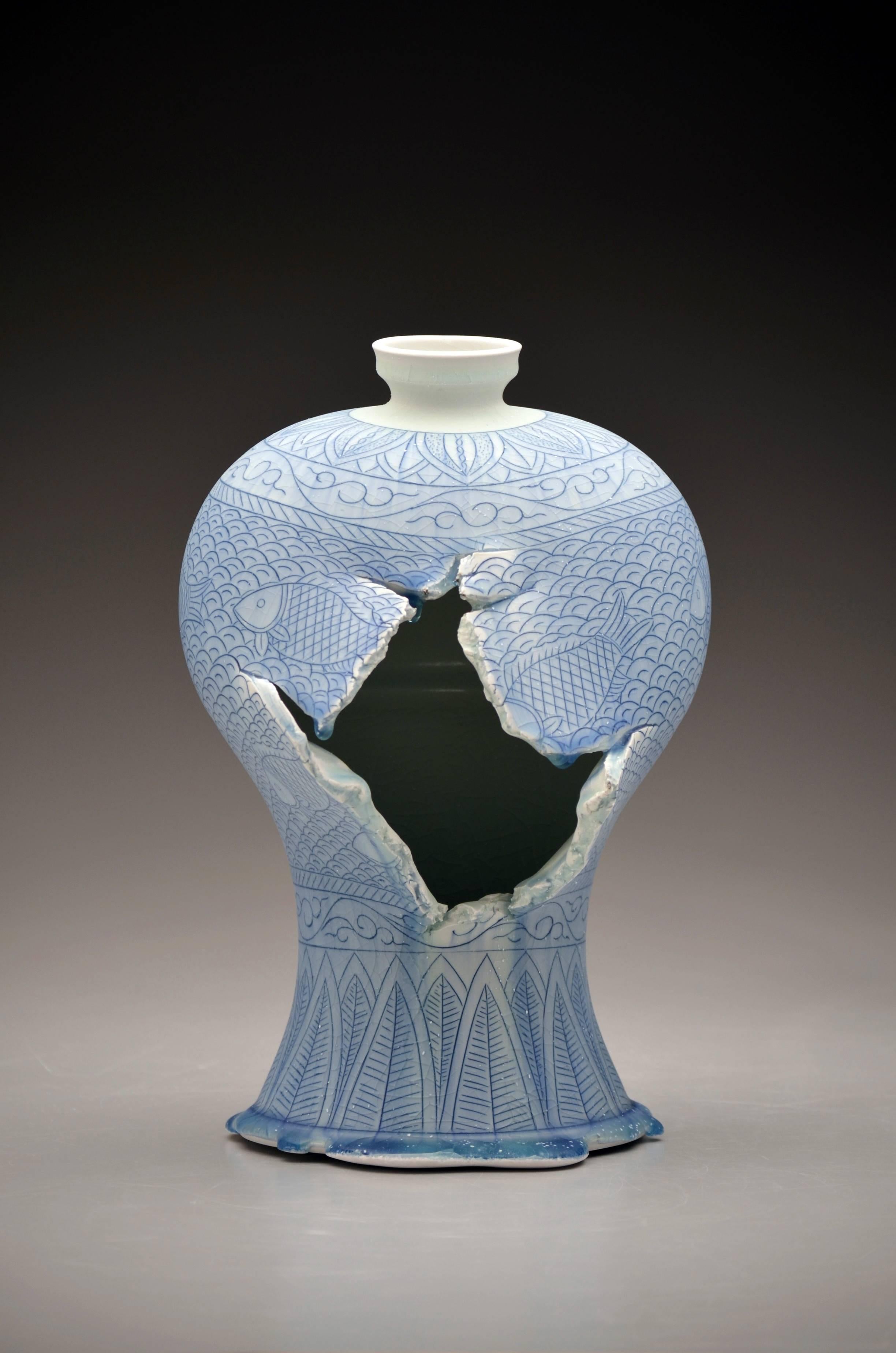 Maebyeong Vase with Fish Decoration by Steven Young Lee, Porcelain with Cobalt 2