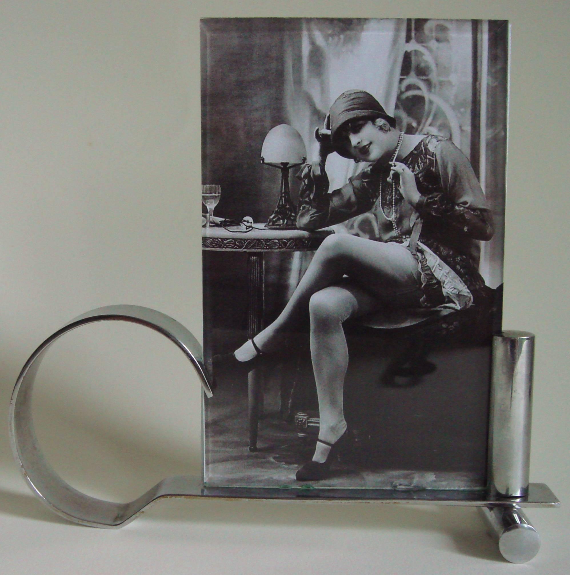 Great Britain (UK) Set of Two English Art Deco Chrome Asymmetrical and Reversible Desk Photo Frames