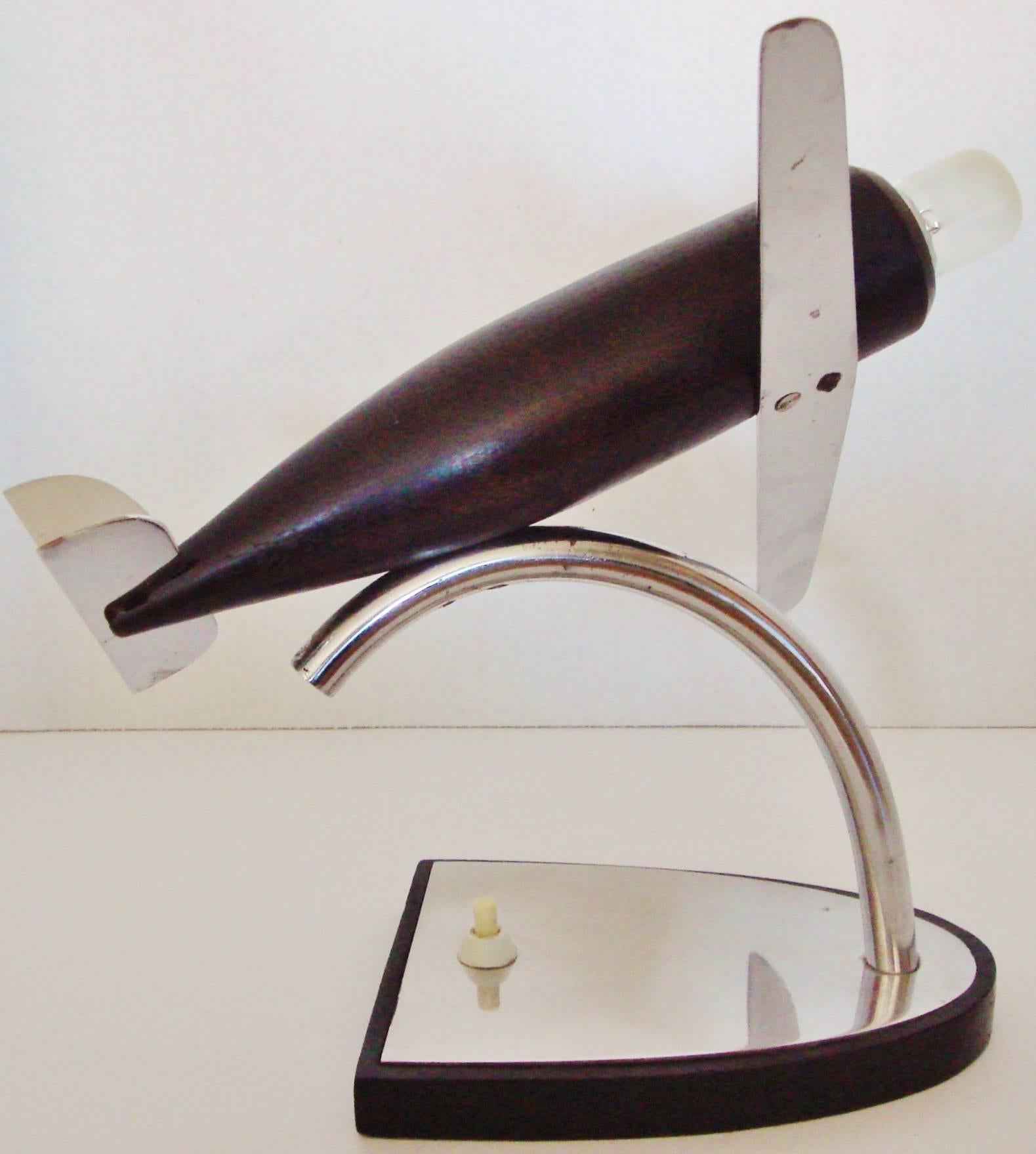 German Art Deco Chrome, Ebonized Wood and Bakelite Stylized Airplane Accent Lamp In Good Condition For Sale In Port Hope, ON