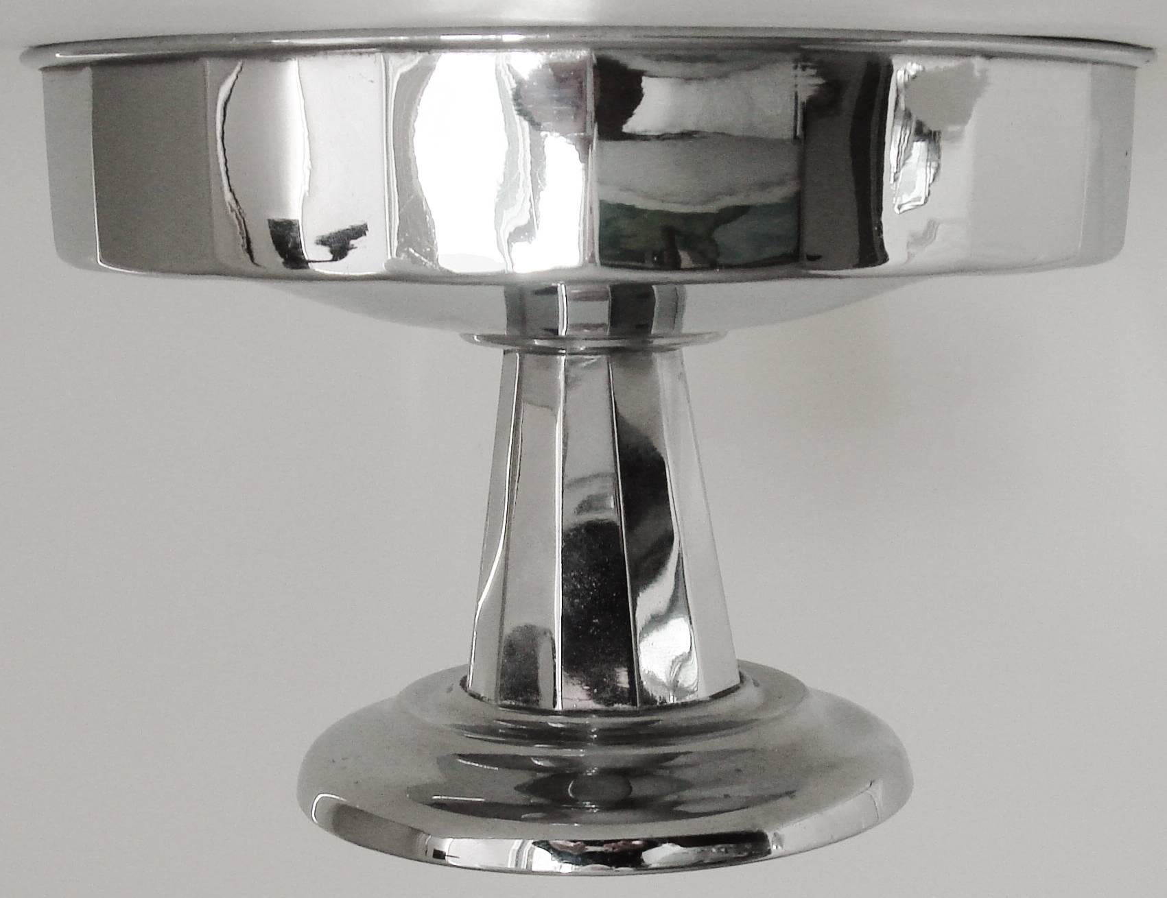 Plated English Art Deco 5-Piece Cocktail Vases, Candlesticks & Compote Console Set.