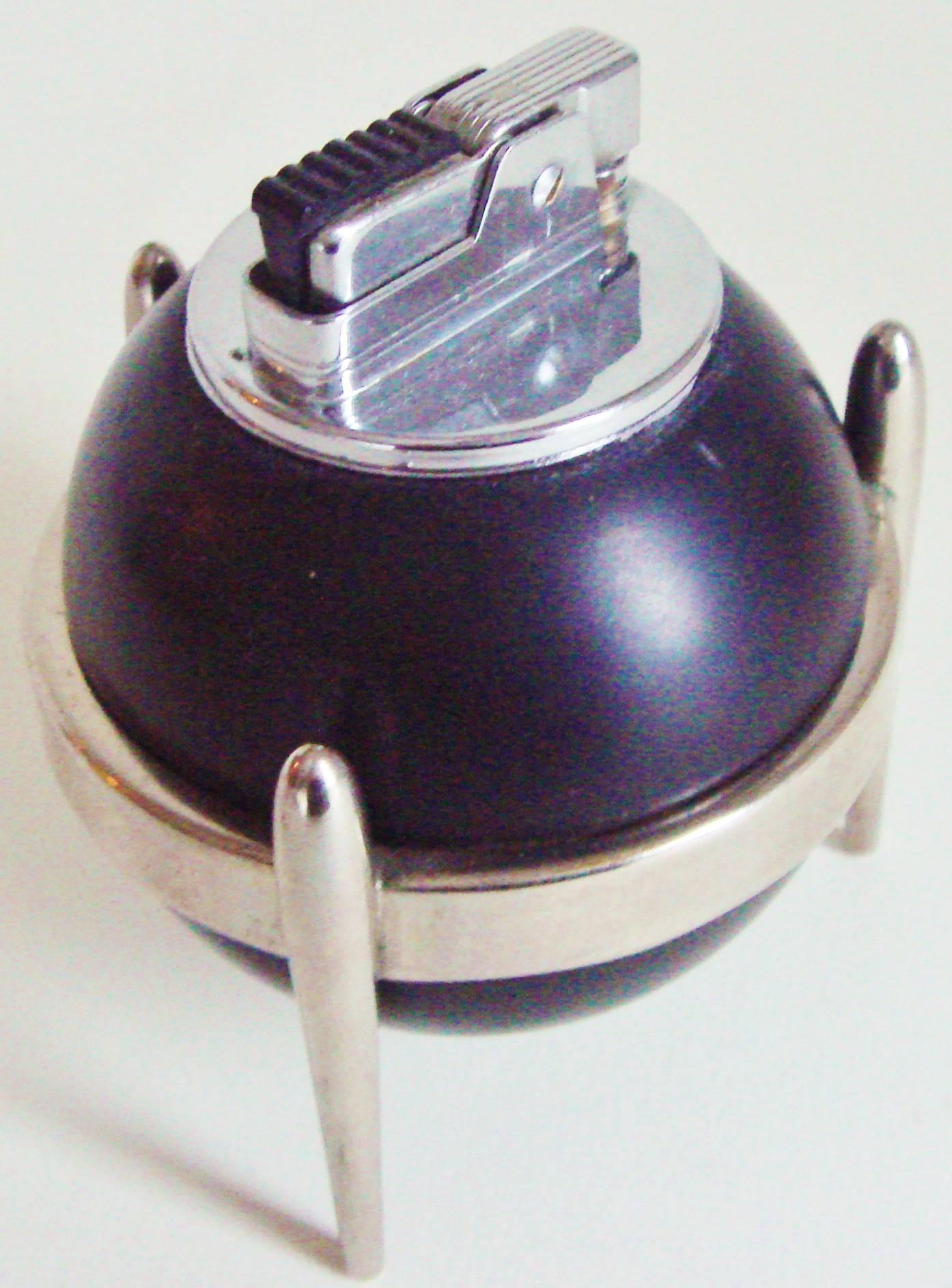 Mid-20th Century Japanese Mid-Century Chrome & Black Enameled Wood Wheel & Flint Table Lighter