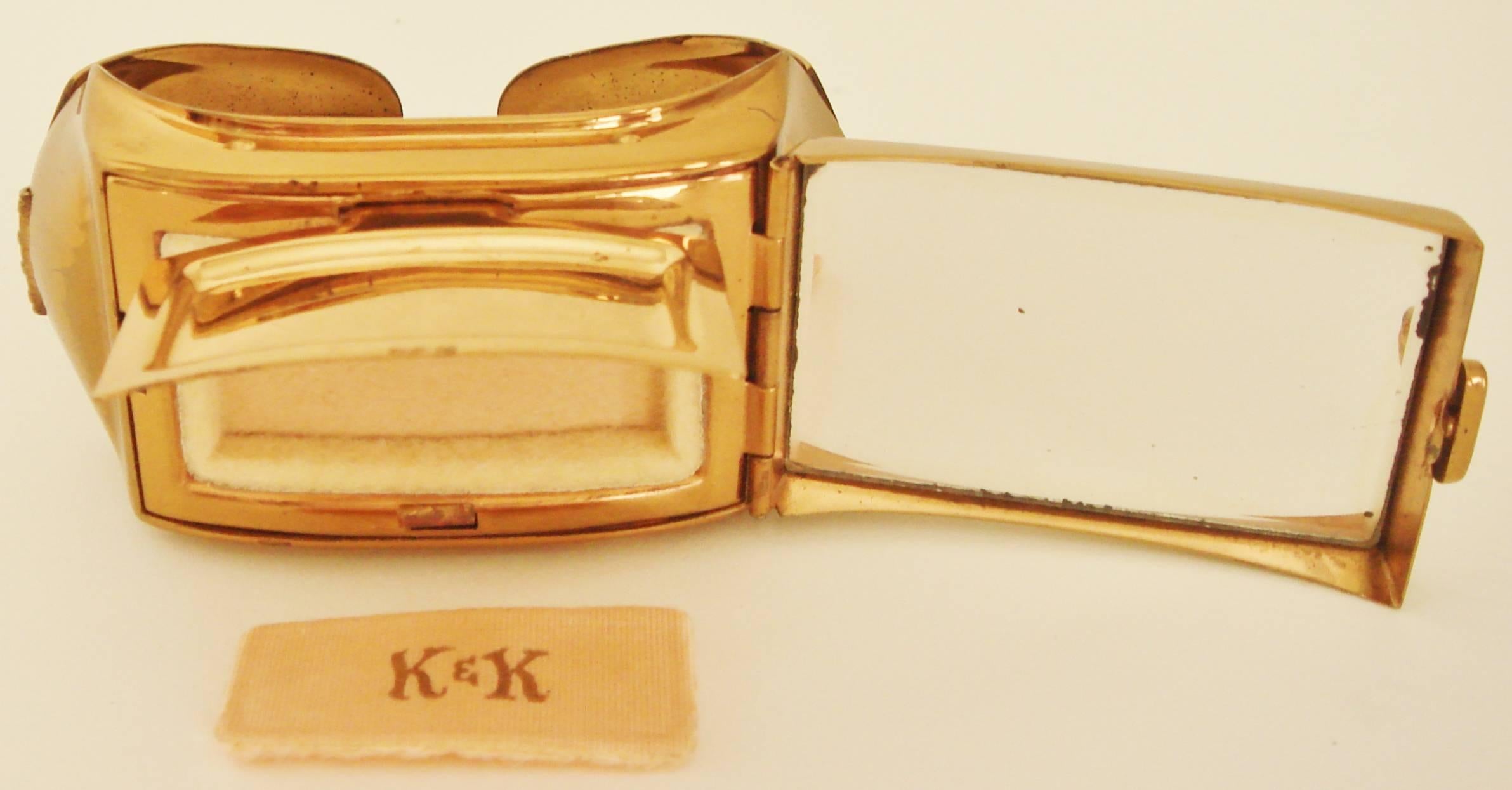 Mid-20th Century Rare American Art Deco Brass-Plated Geometric Compact Clamper Bracelet by K & K