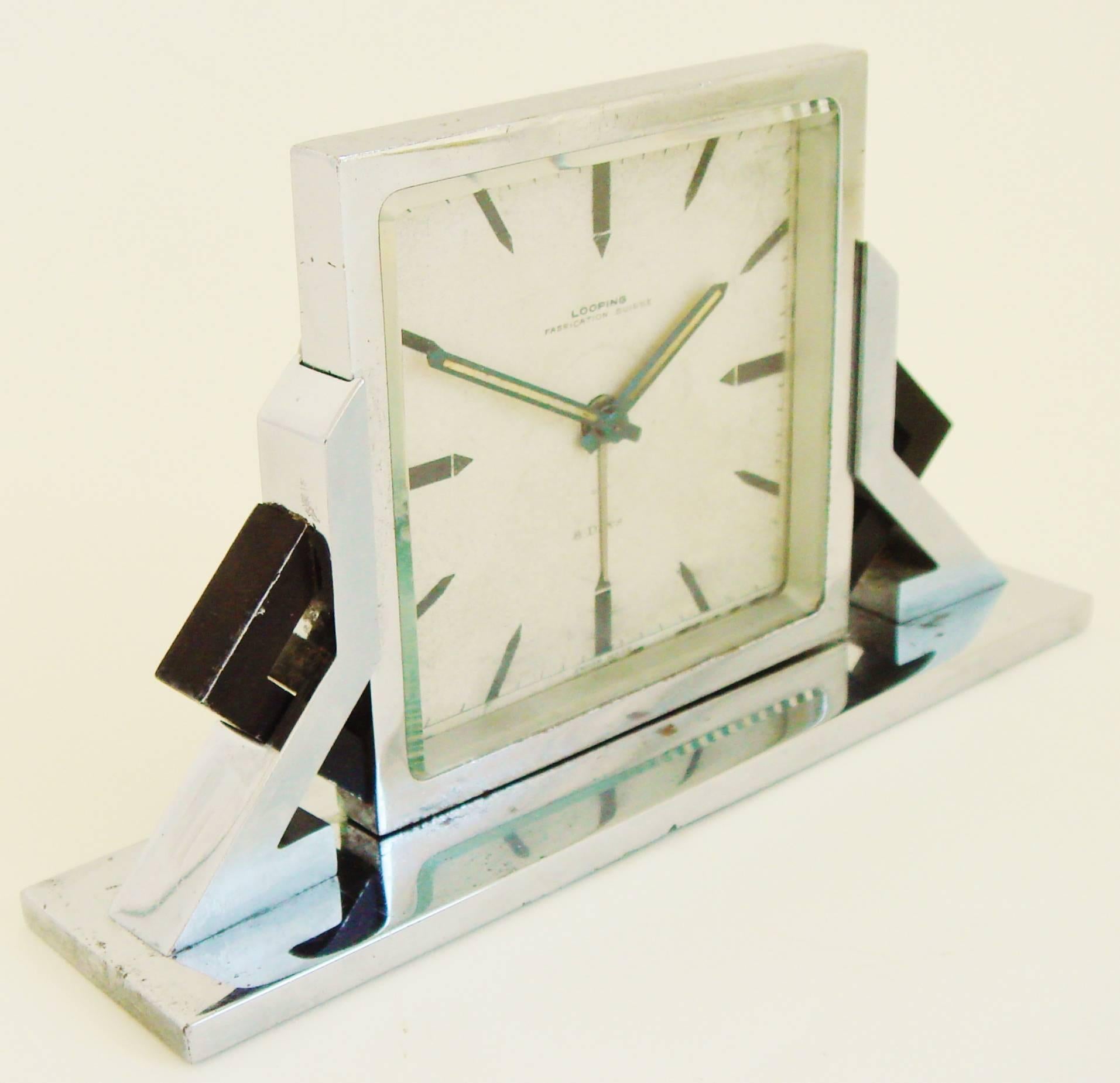 Swiss Art Deco Chrome and Black Enamel Geometric 8-Day Alarm Clock by Looping In Good Condition For Sale In Port Hope, ON