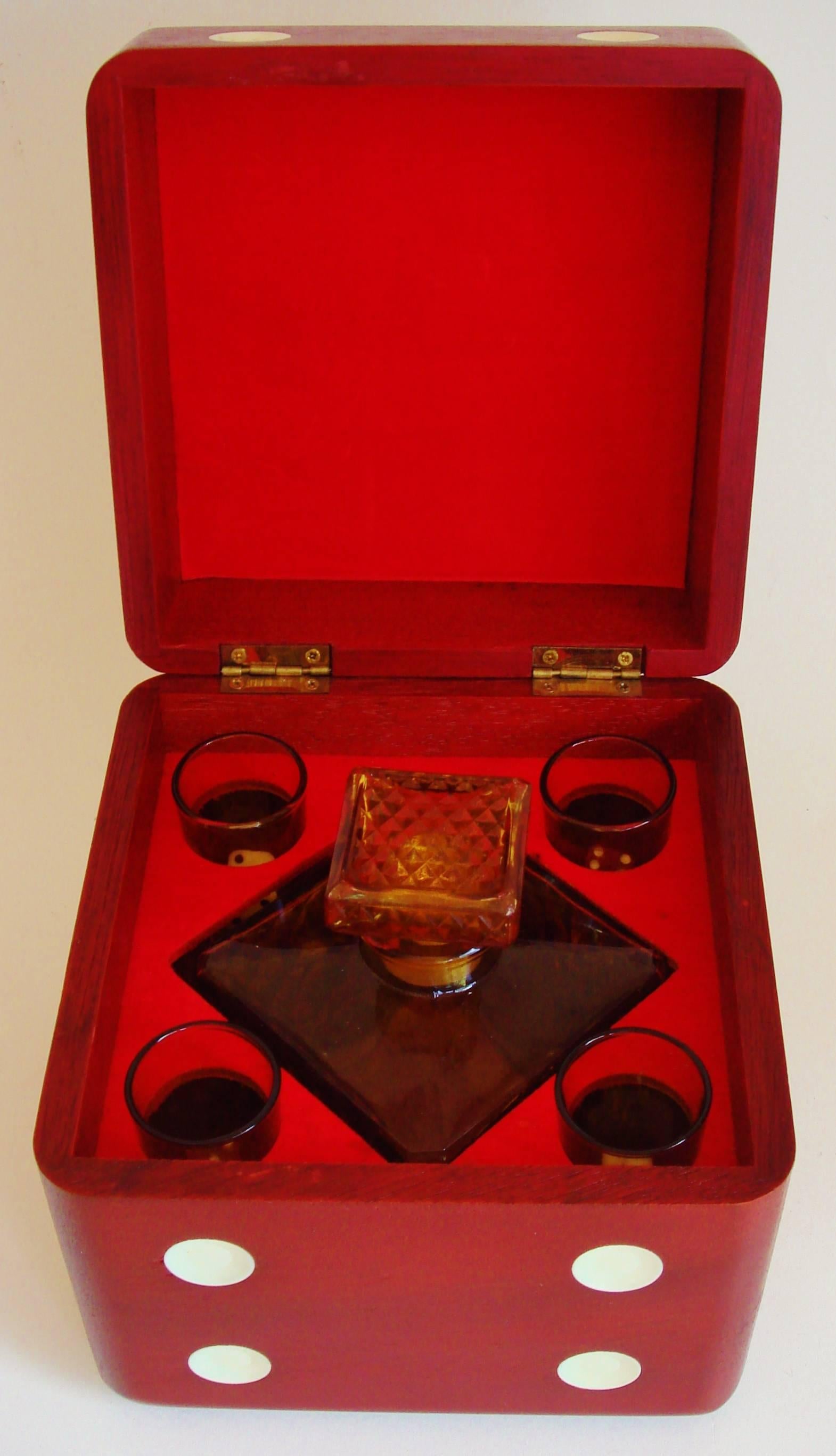 Japanese Mid-Century Modern Giant Dice, Six-Piece Liqueur/Decanter Set In Excellent Condition In Port Hope, ON