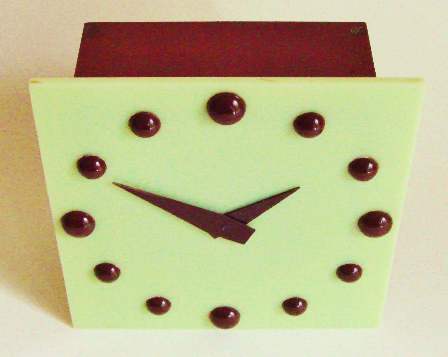 English Art Deco Pistachio Lucite and Brown Bakelite Electric Table/Desk Clock 1