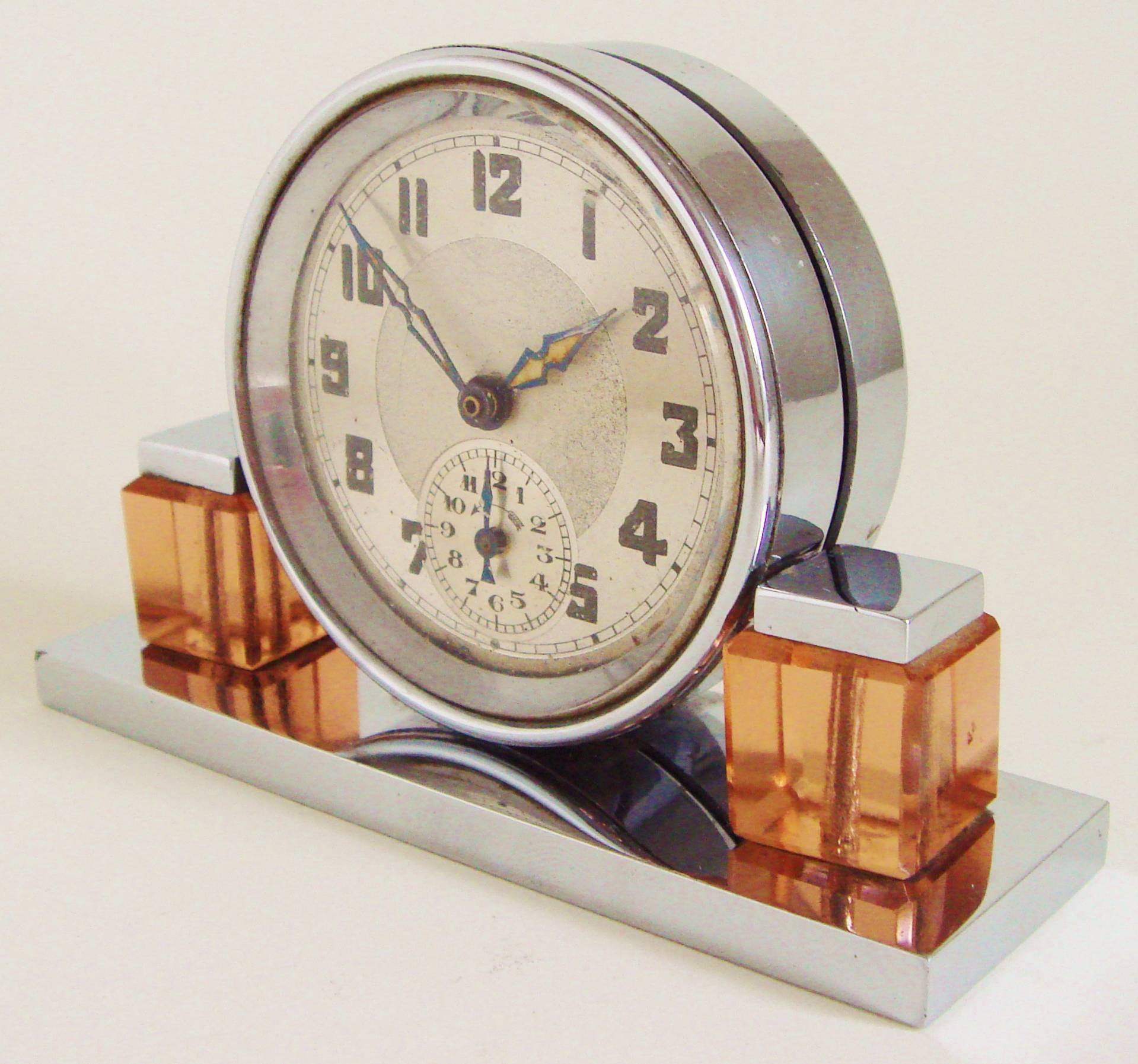 Petite French Art Deco Chrome and Peach Glass Mechanical Alarm Clock In Good Condition In Port Hope, ON