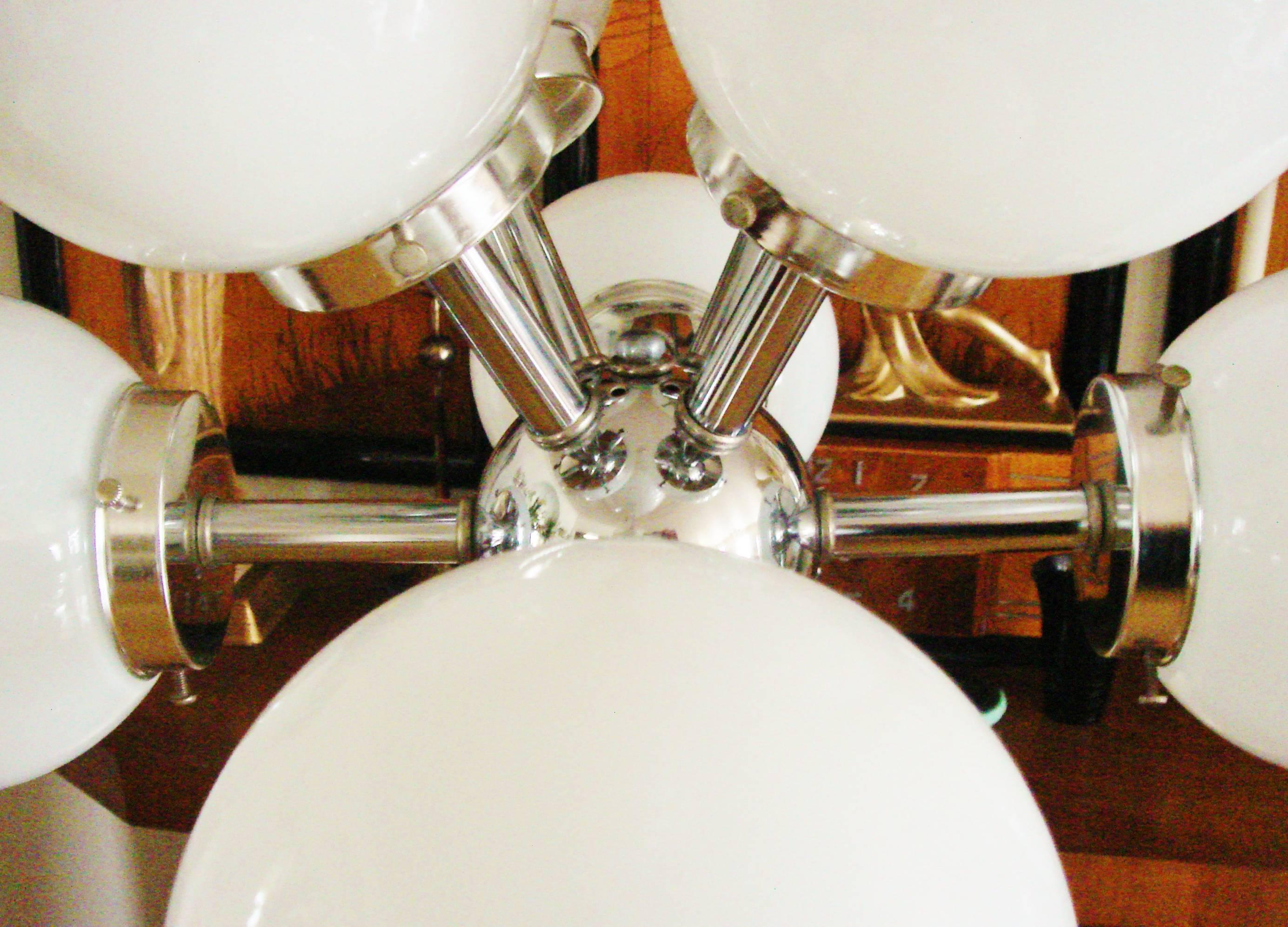 Plated Monumental American Space Age Chrome Eight-Branch Table Lamp with Glass Globes For Sale