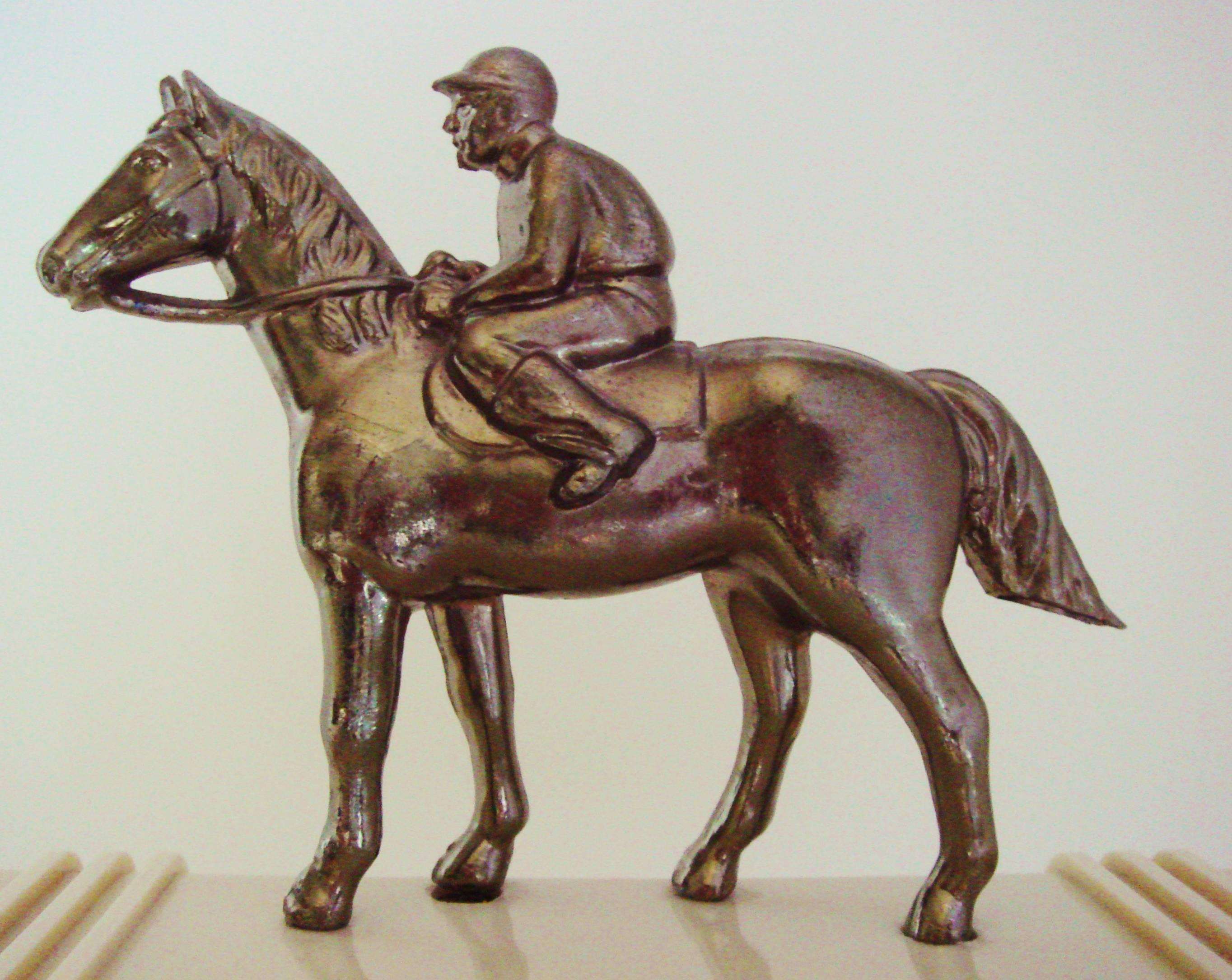 Mid-20th Century Rare American Art Deco White Plaskon & Spelter Figural Chieftain Trophy Clock For Sale