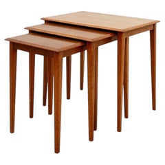 Mesitas encajables de teca de estilo «Mid-Century Modern» - Juego de 3 - Años 60