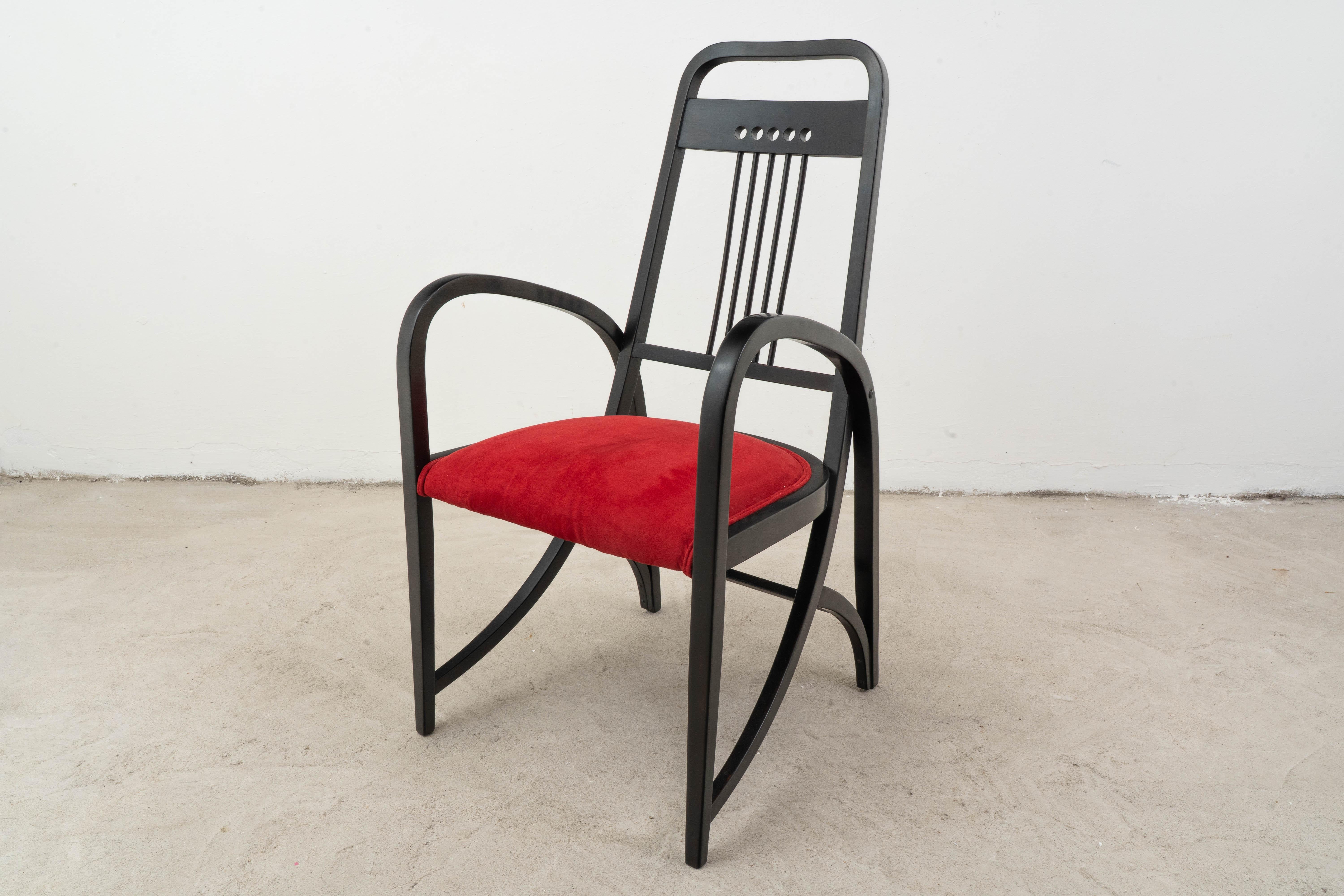 Thonet - Michael Thonet - No. 511 - Armchair -  Beech For Sale 2