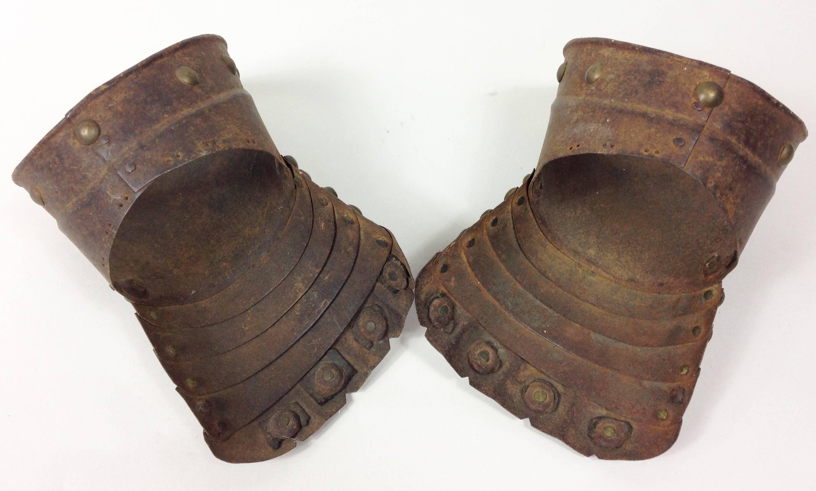 Victorian Armour Cuff Gauntlets in a 17th Century Style In Good Condition In Glamis, Angus