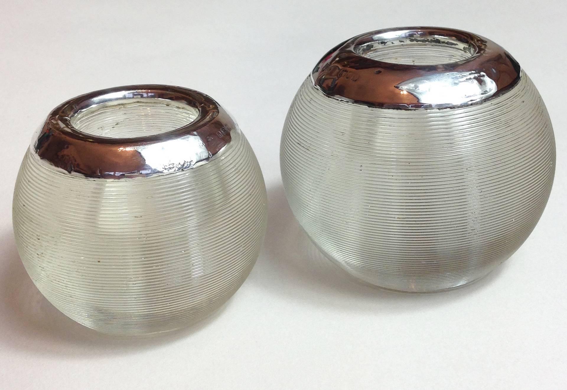 Two Edwardian Threaded Glass Match Strikers with Silver Collars In Good Condition For Sale In Glamis, Angus
