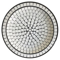 Plato decorativo danés vintage con mosaico en blanco y negro, de alrededor de los años 60