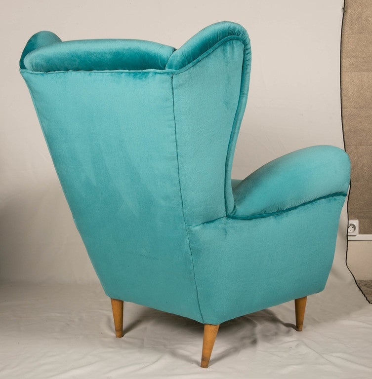 Mid-Century Modern Pair of Armchairs in the Style of Paolo Buffa 1