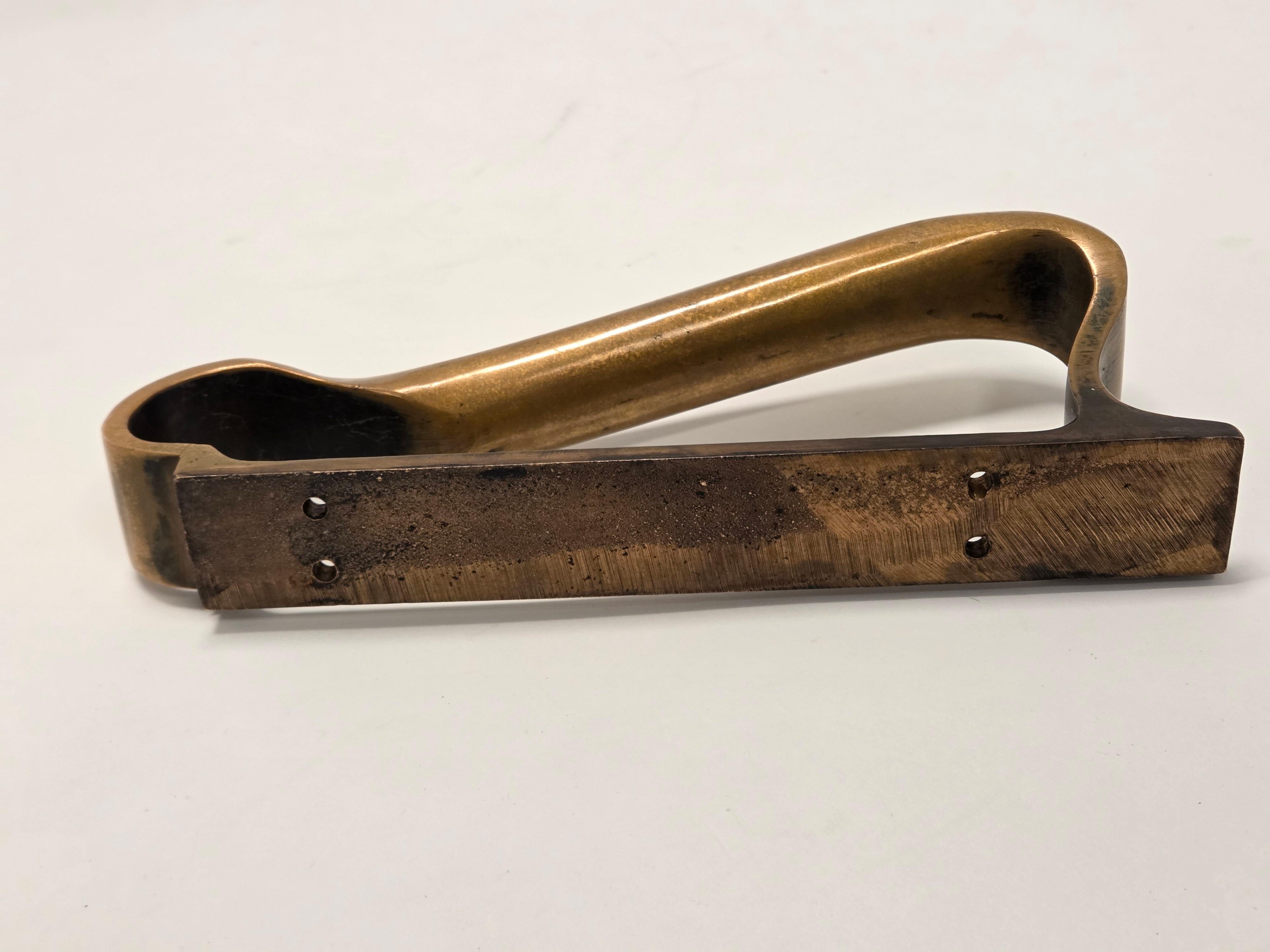 Türgriff aus Bronze von Alvar Aalto für Valaistustyö im Zustand „Gut“ im Angebot in Espoo, FI