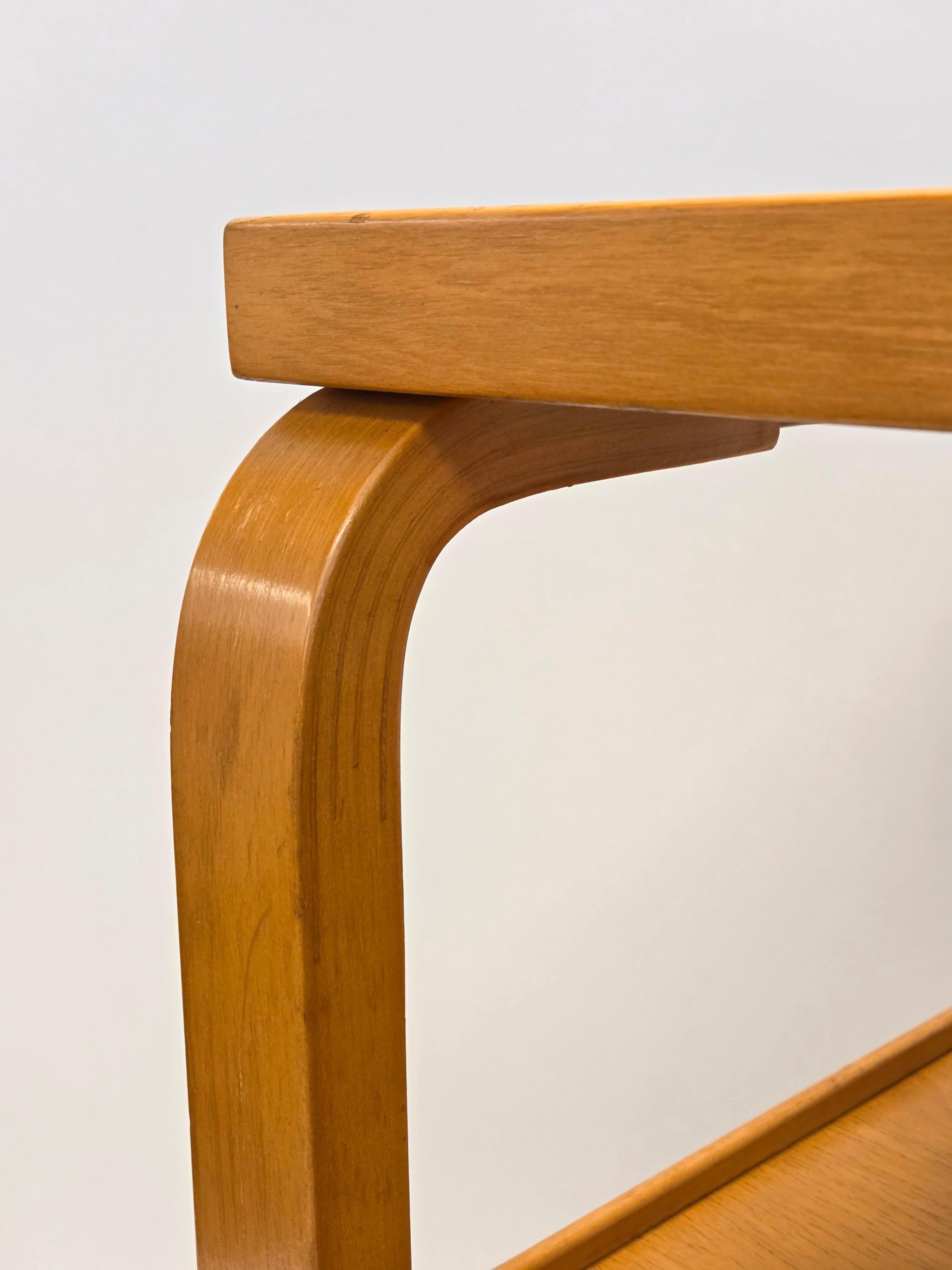Alvar Aalto Instrument Trolley Model 98 by Artek For Sale 2