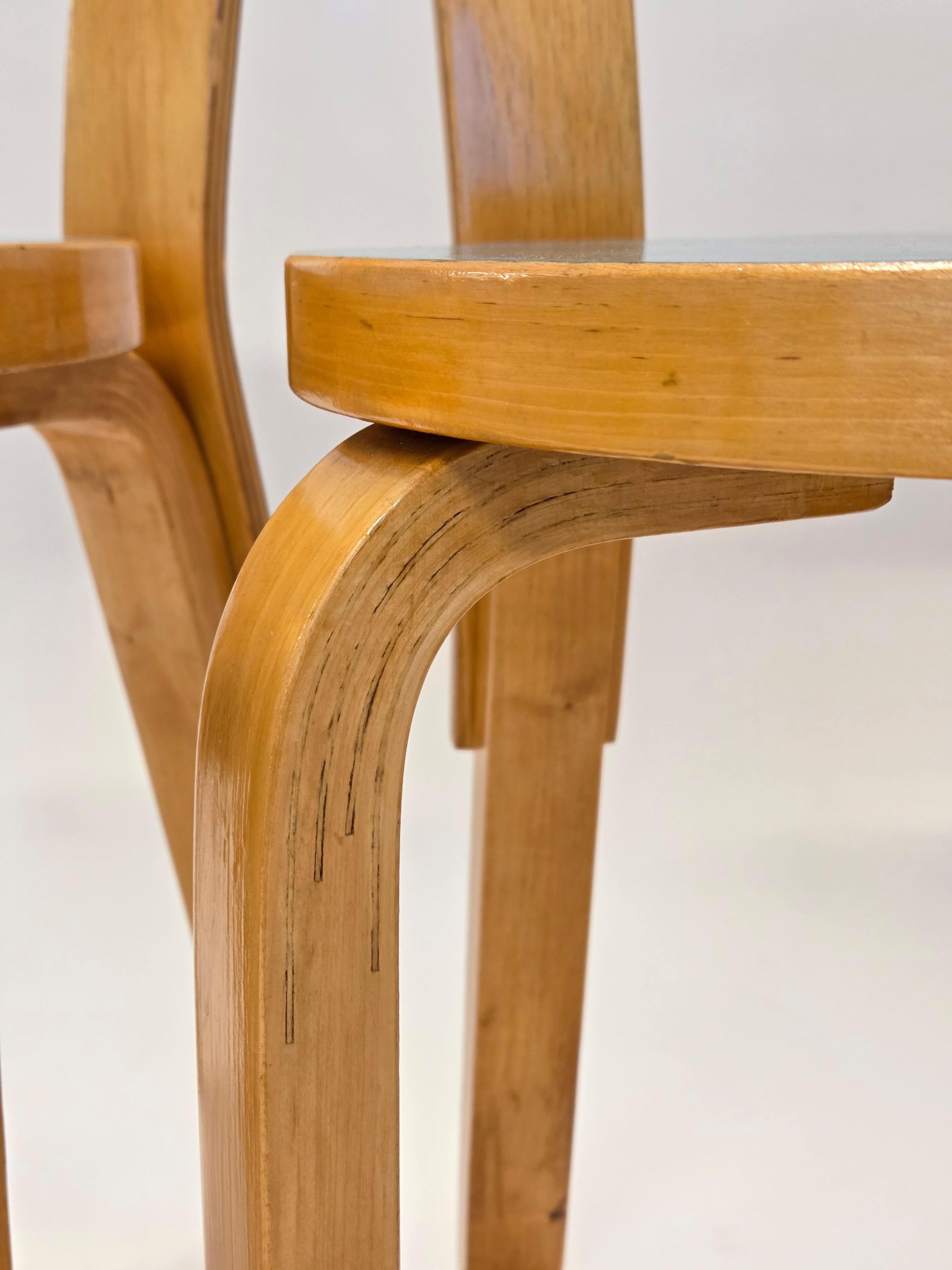 Alvar Aalto Table Model DL82 and 65 Chairs by Artek 1950s For Sale 7