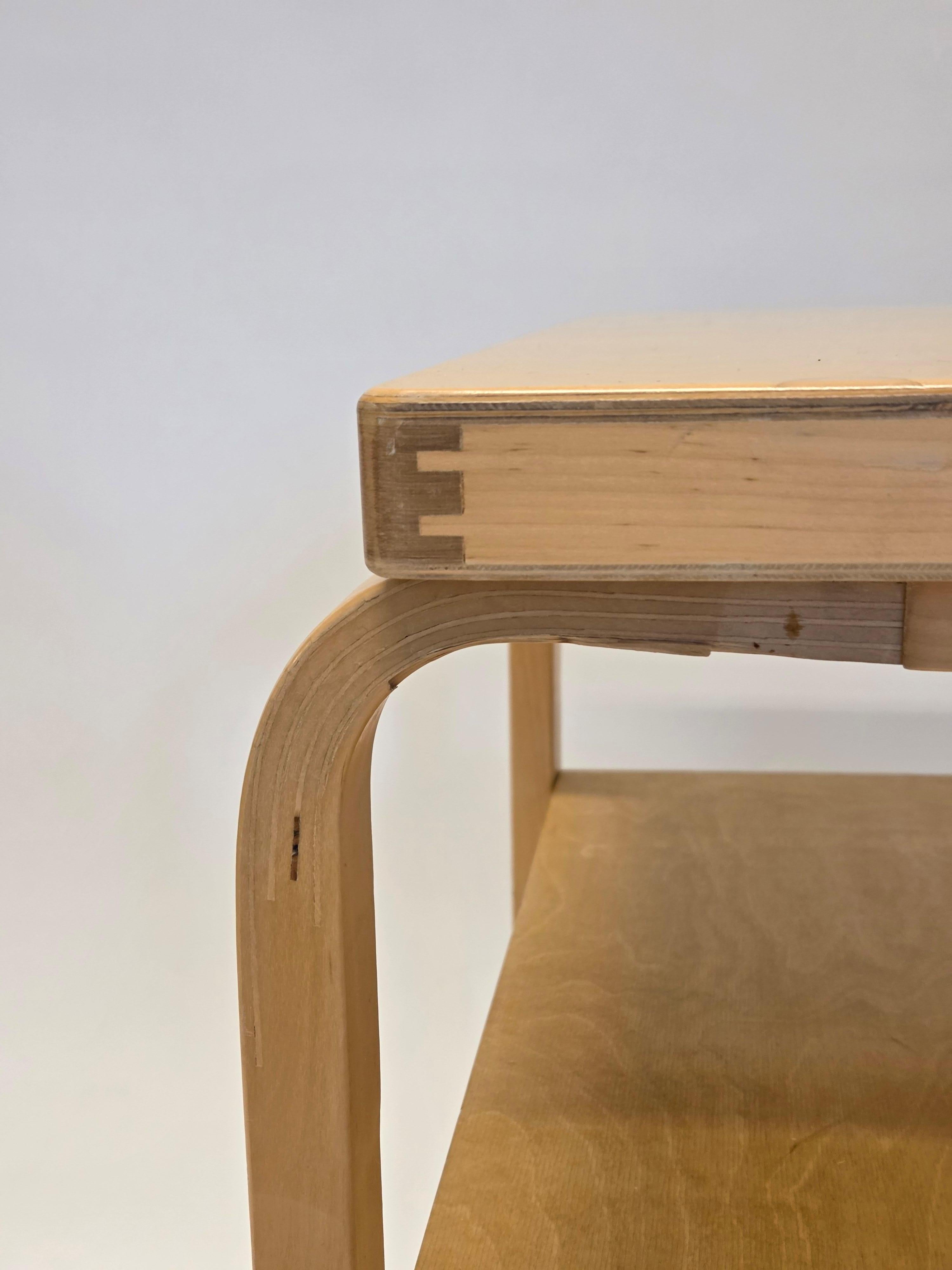 Alvar Aalto Side Table by Artek 1950s-1960s For Sale 4