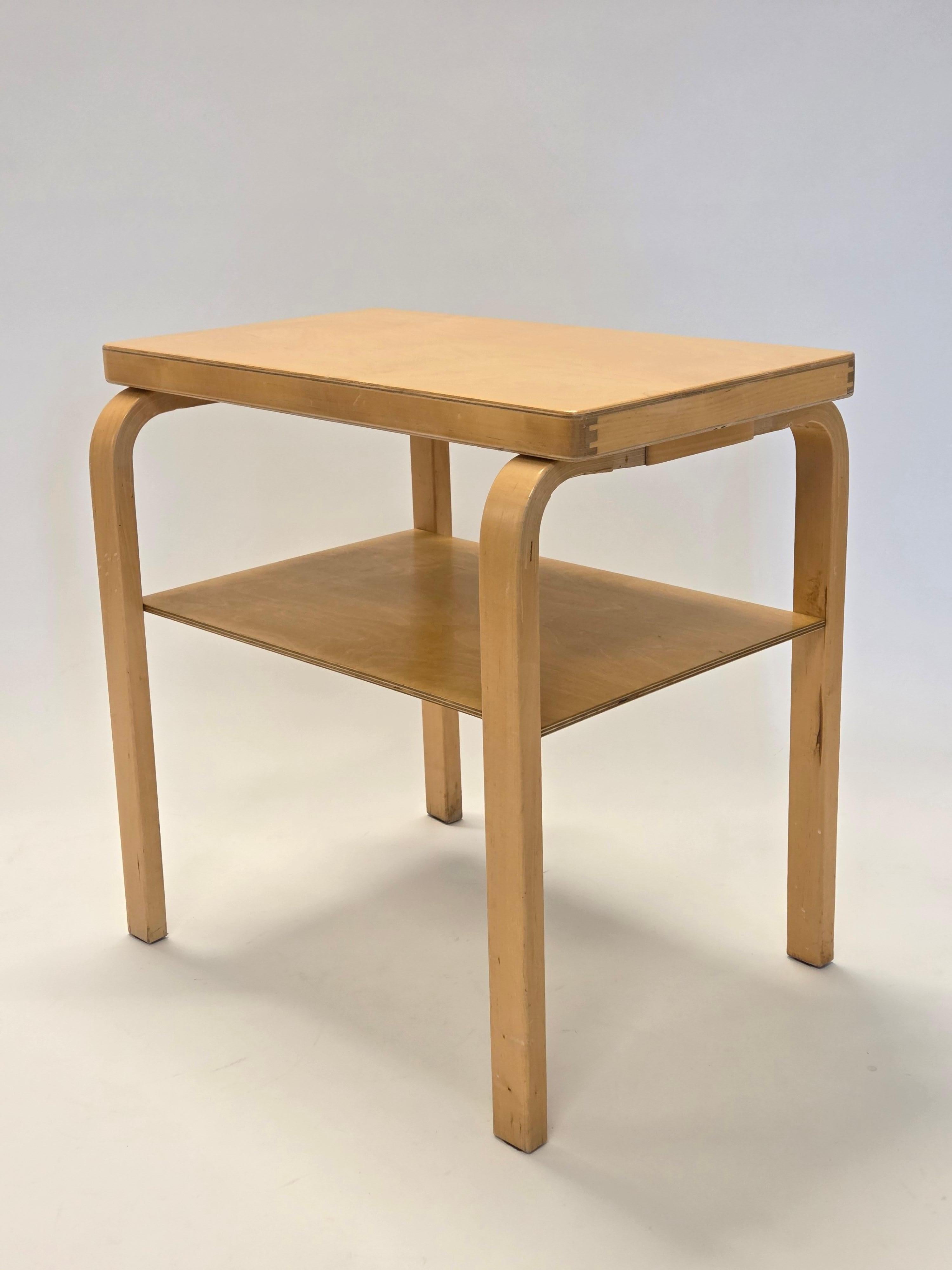 Alvar Aalto Side Table by Artek 1950s-1960s For Sale 2