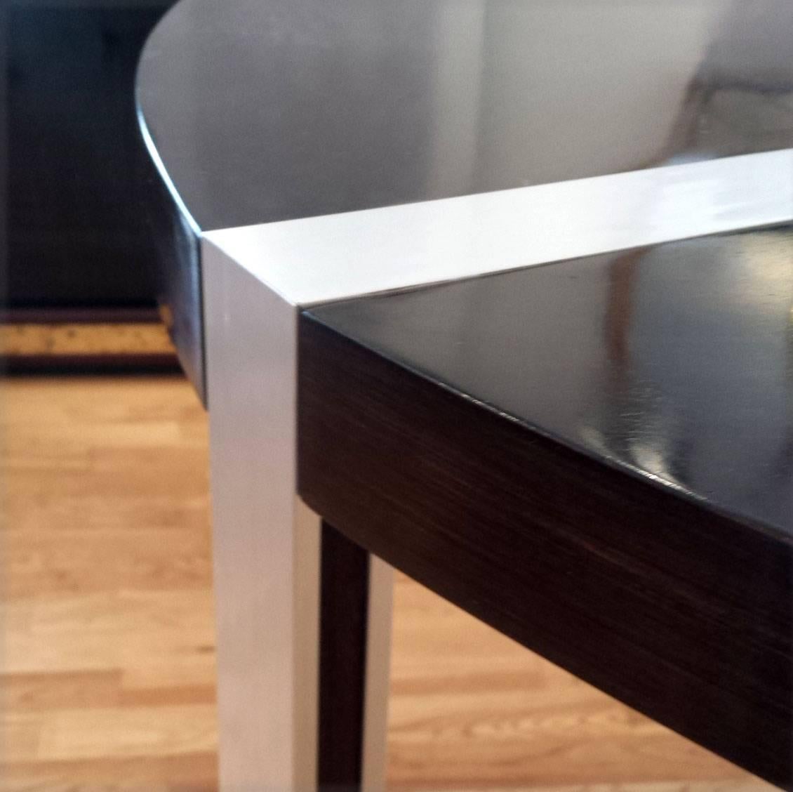 Mid-Century Modern Unique Round Dining Table