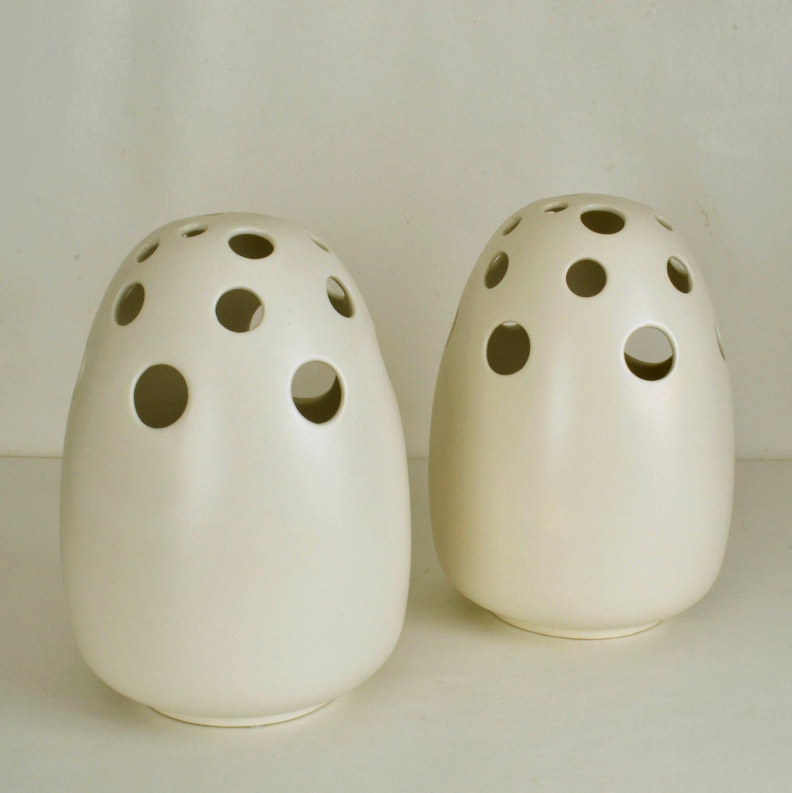 Pair of Large Sculptural Cream Ceramic Vases For Sale 5