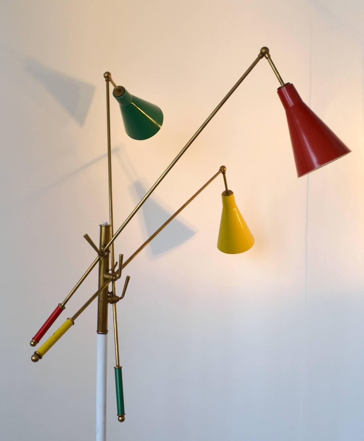 1950s Italian Multi-Colored Modernist Floor Lamp in the Style of Arredoluce In Excellent Condition In London, GB