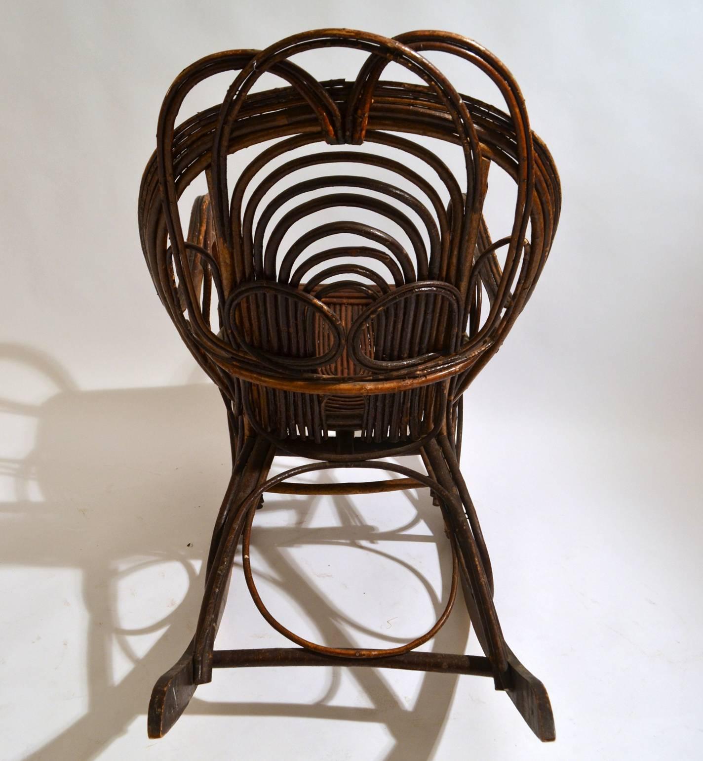 Early 20th Century Swedish Rocking Chair in Bent Wood Willow In Excellent Condition In London, GB