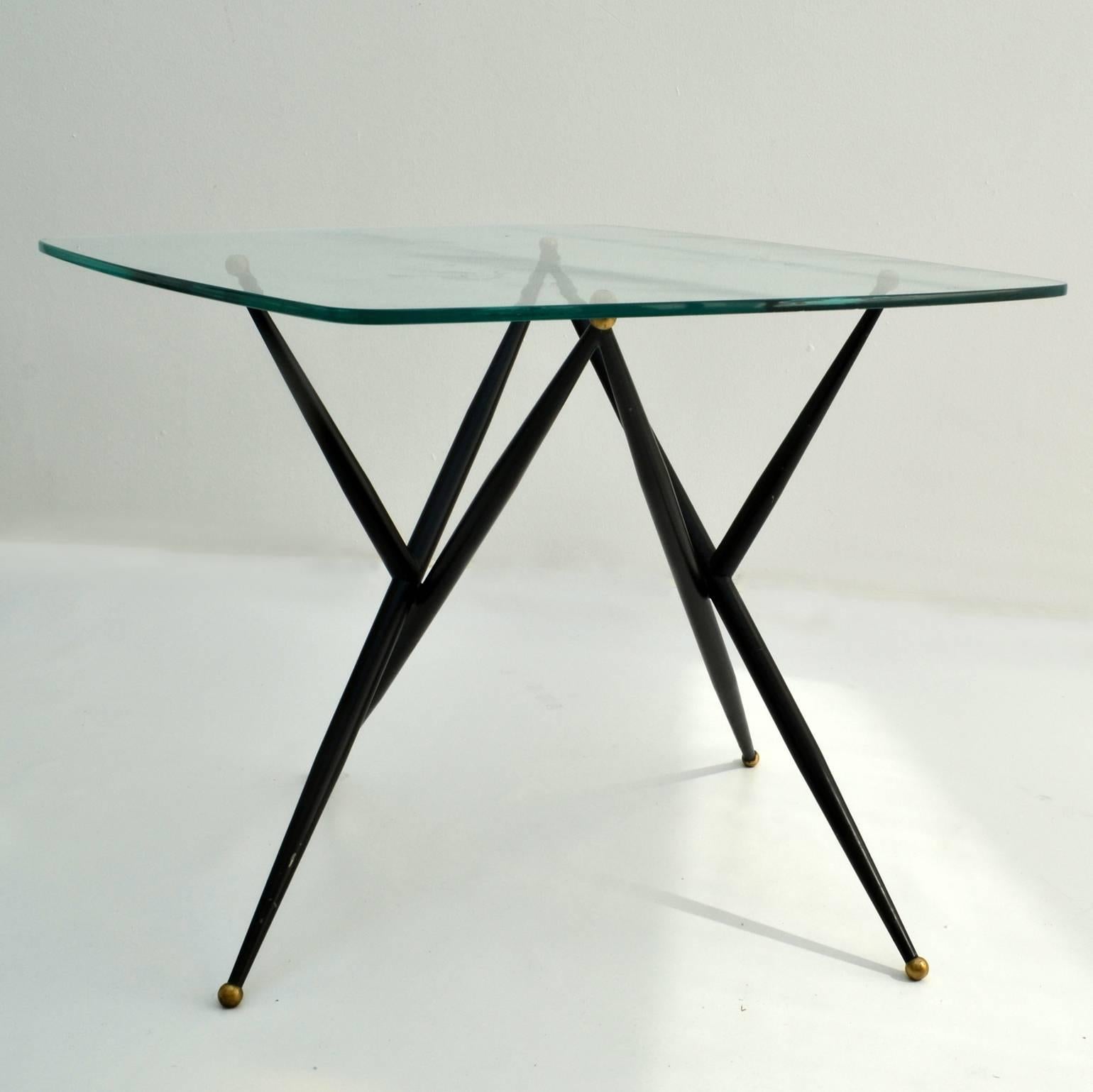 20th Century Italian Etched Glass Top Coffee Table on Black Metal Leg