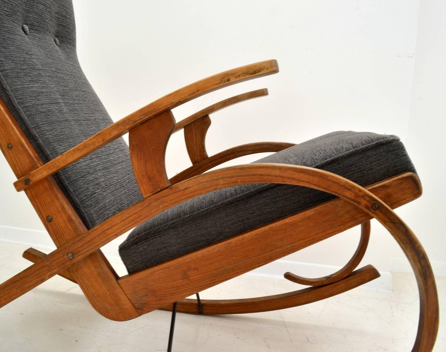 20th Century  1930's Strong Modernist Design Czech Rocking Chair in Bentwood