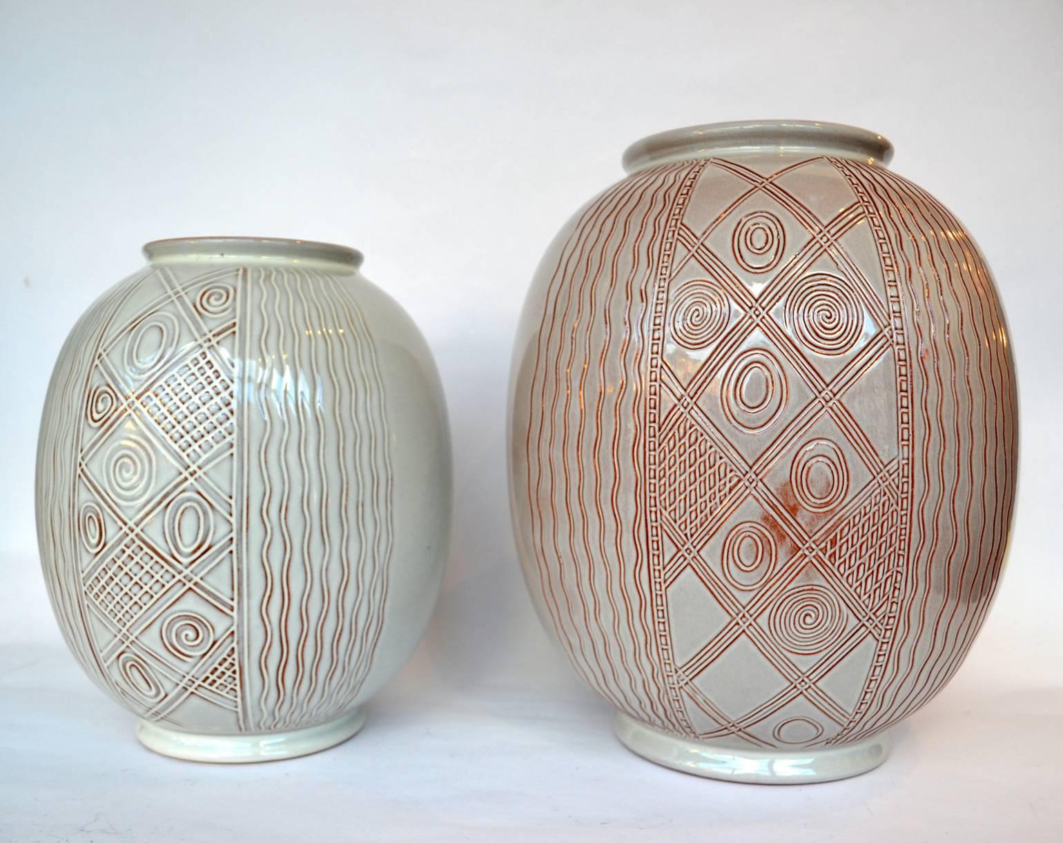 Mid-Century Modern Pair of Large Cream Dutch Spinx Vases by Wim Visser, 1950s For Sale