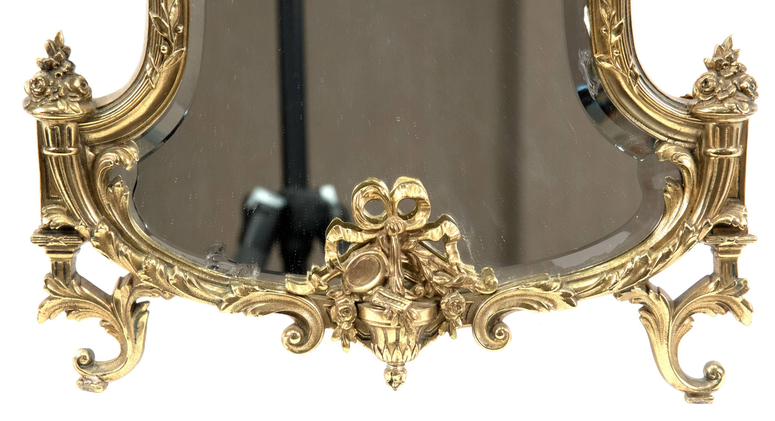 French Louis XVI-Style Ormolu Table-top Mirror For Sale 1