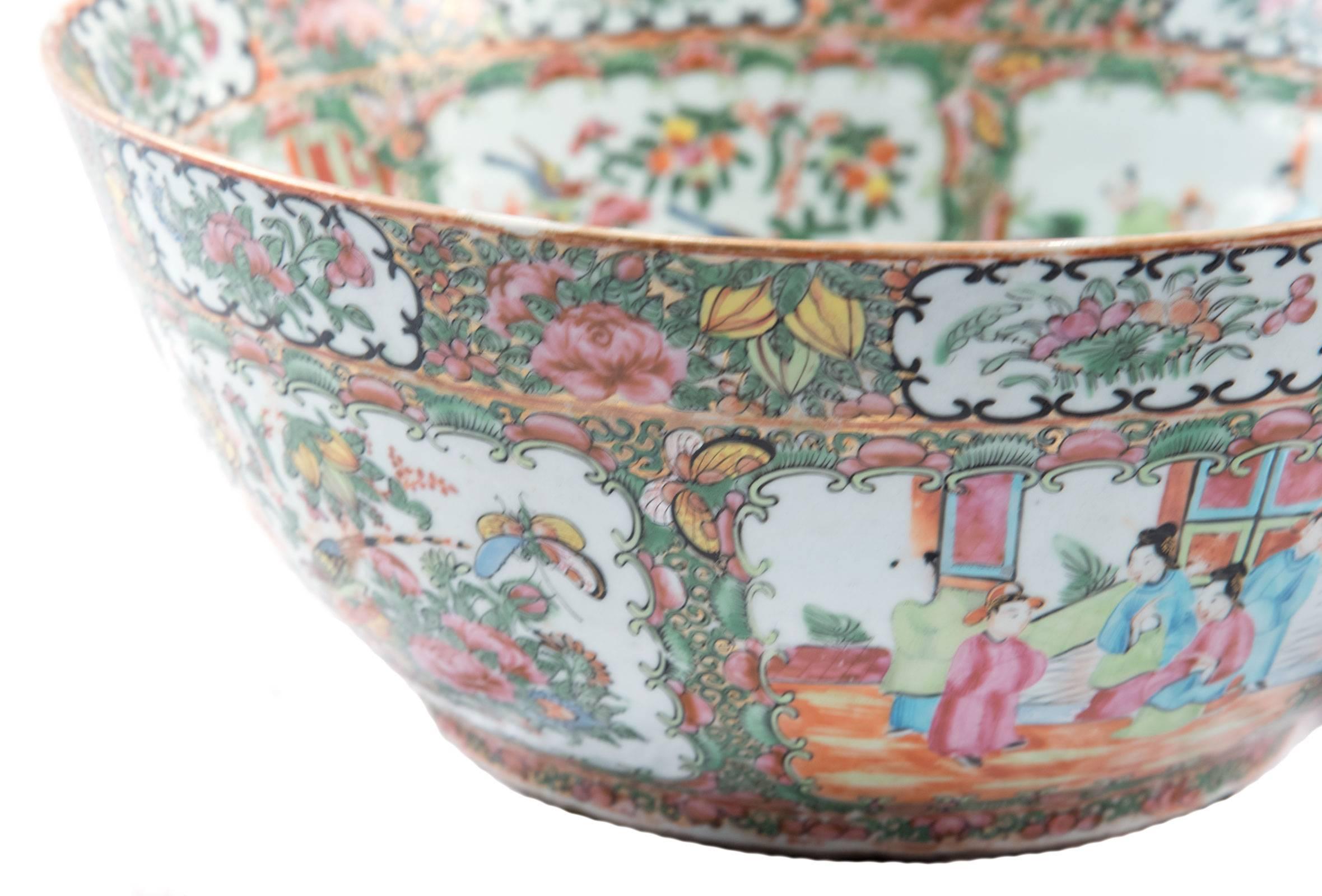 19th Century Chinese Export Famille Rose Porcelain Punch Bowl In Good Condition In Salt Lake City, UT