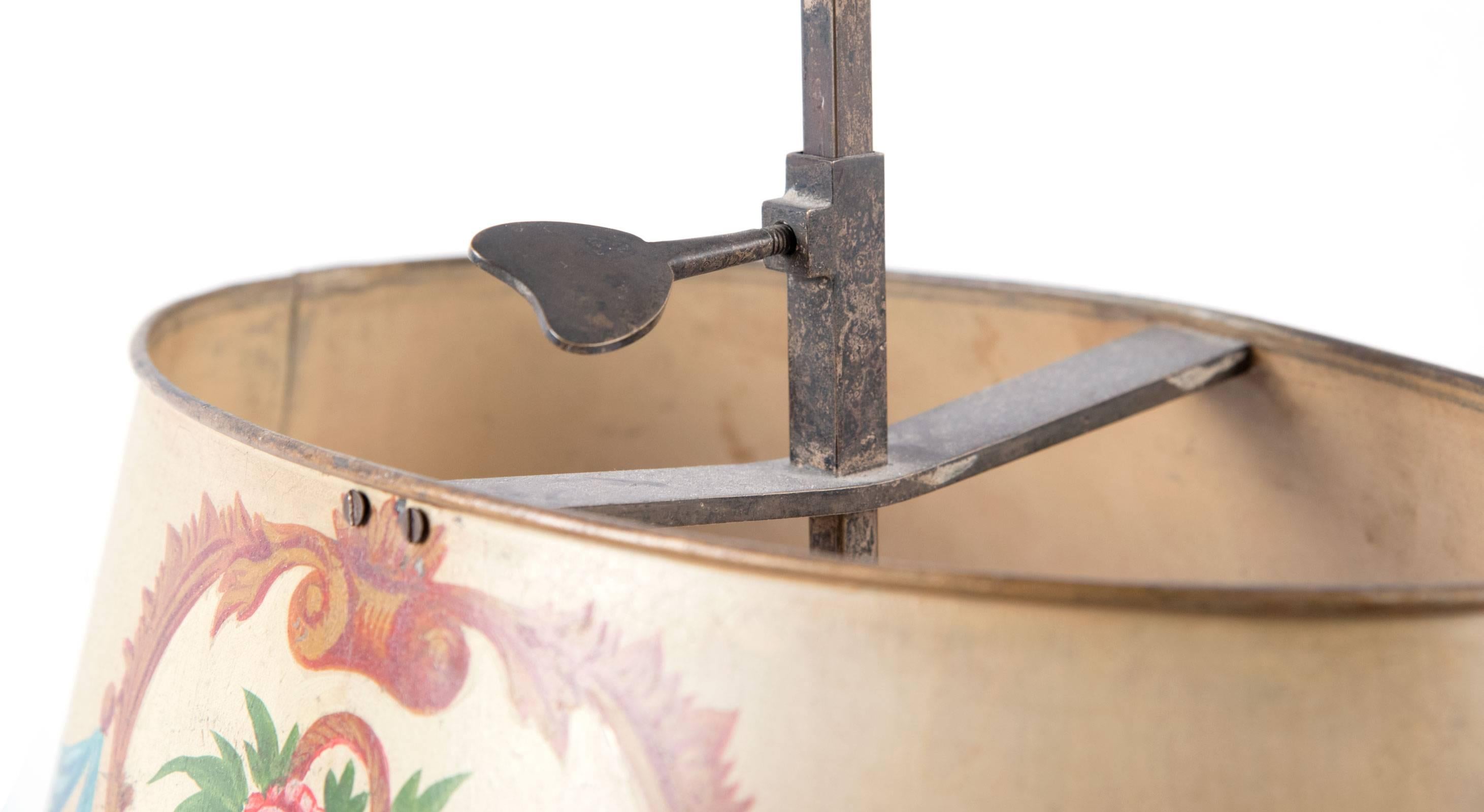 19th Century French Beaux-Arts Bouillotte Lamp with Painted Metal Shade For Sale 3