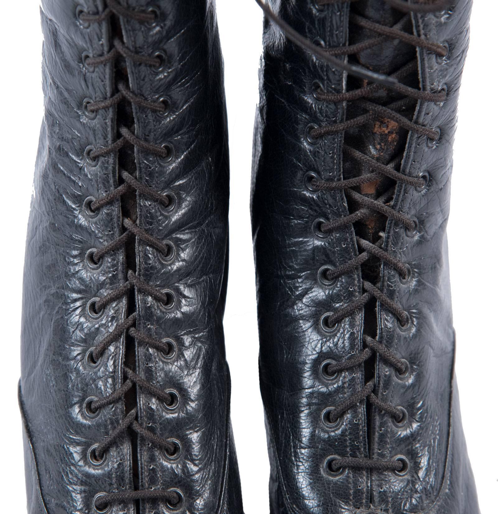 19th Century Pair of Women's Victorian High-Top Leather Boots