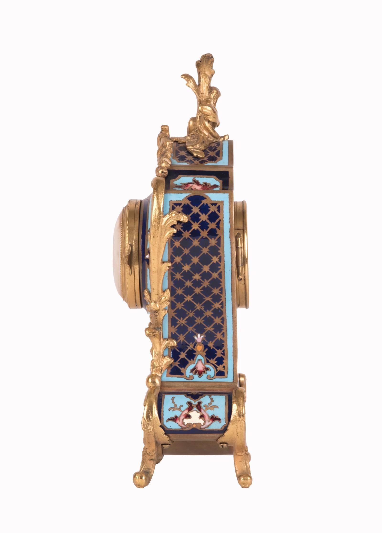Louis XV Style Cloisonné Gilt Bronze-Mounted Mantel Clock In Good Condition For Sale In Salt Lake City, UT
