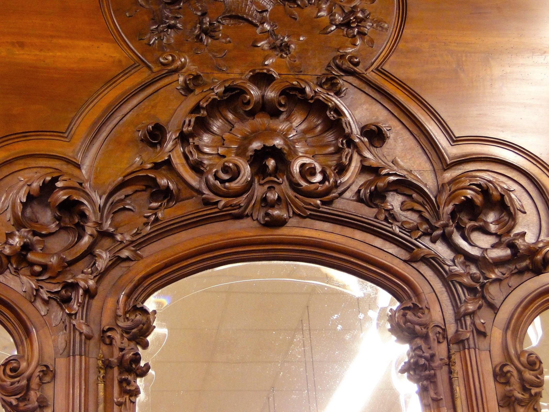 Paneled Boiserie from the Chateau Du Razat In Good Condition For Sale In Salt Lake City, UT