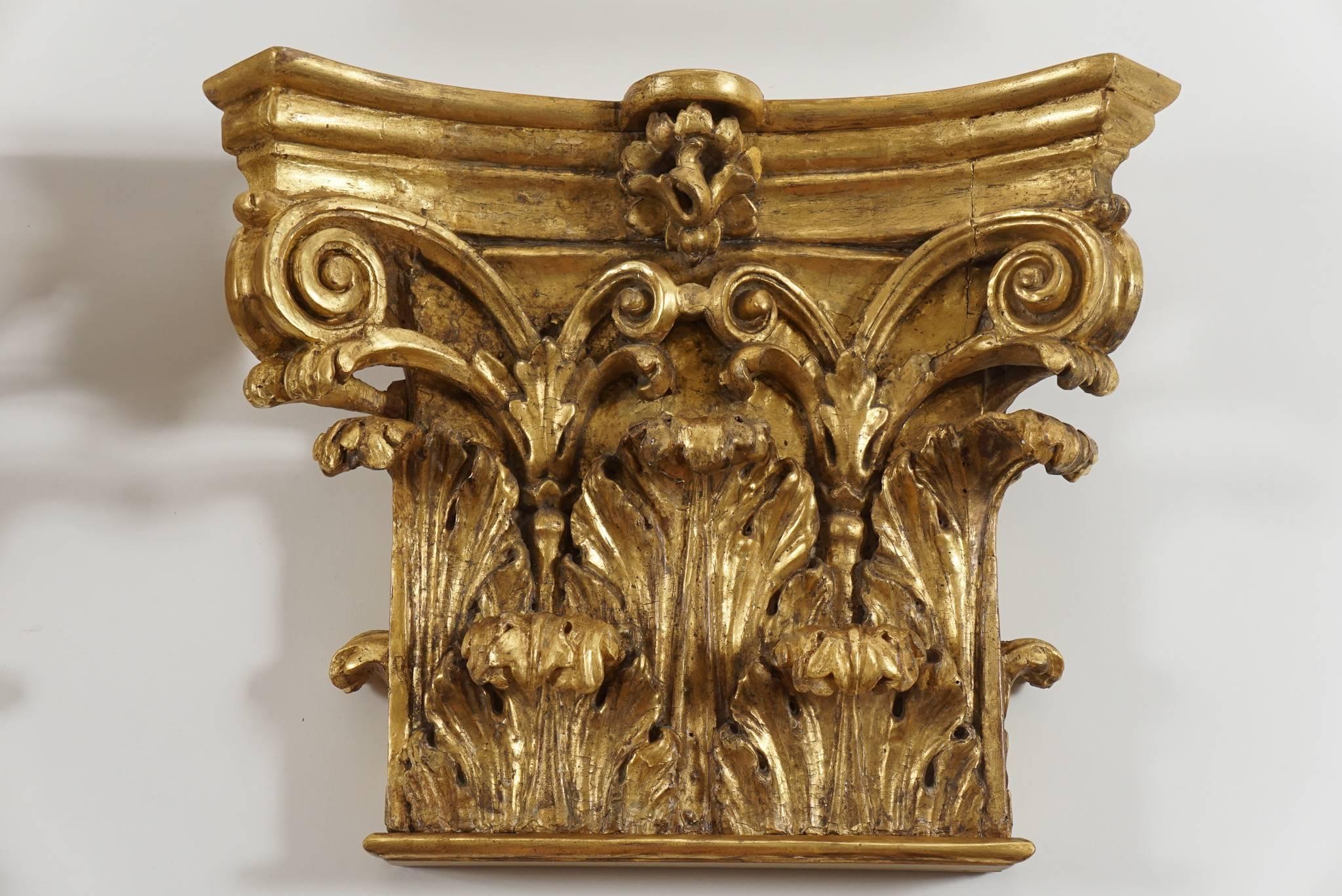 Neoclassical Four Large George III Corinthian Capital Giltwood Wall Brackets or Sconces