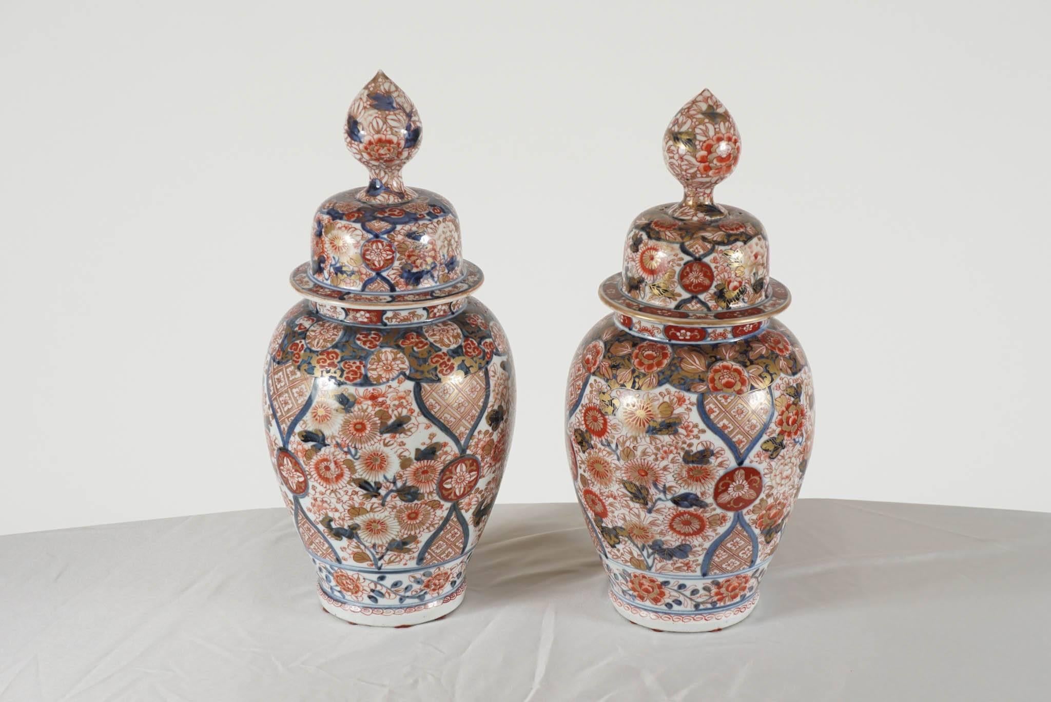Pair of Edo Style Imari Porcelain Covered Jars, Japan, circa 1880 4