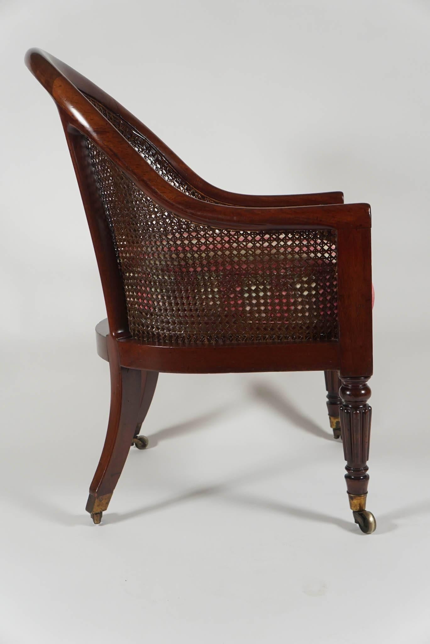 English Regency Caned Mahogany Armchair or Bergere, circa 1820 In Excellent Condition In Kinderhook, NY