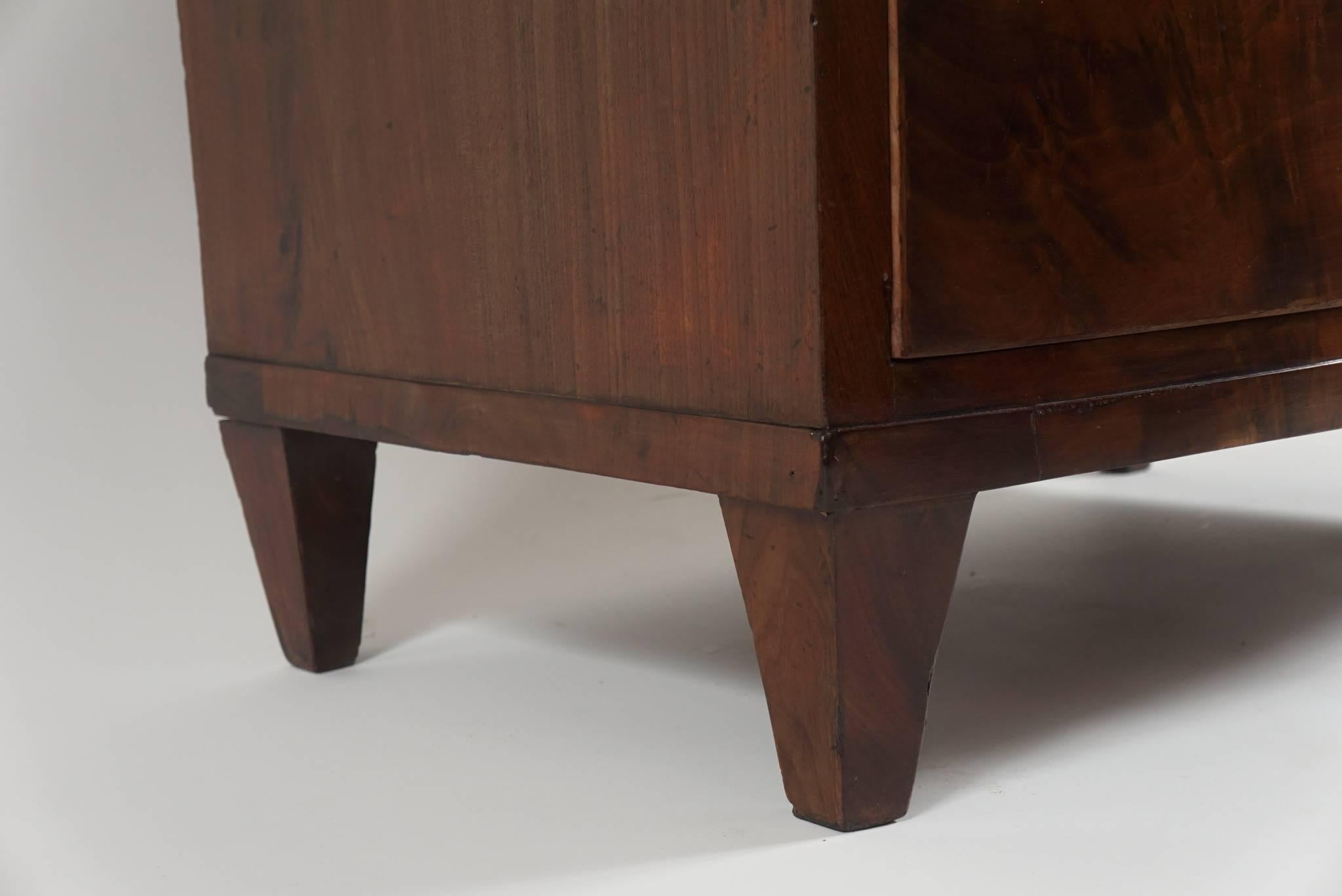 Mahogany Bow Front Bachelor's Chest, Denmark, circa 1820 2