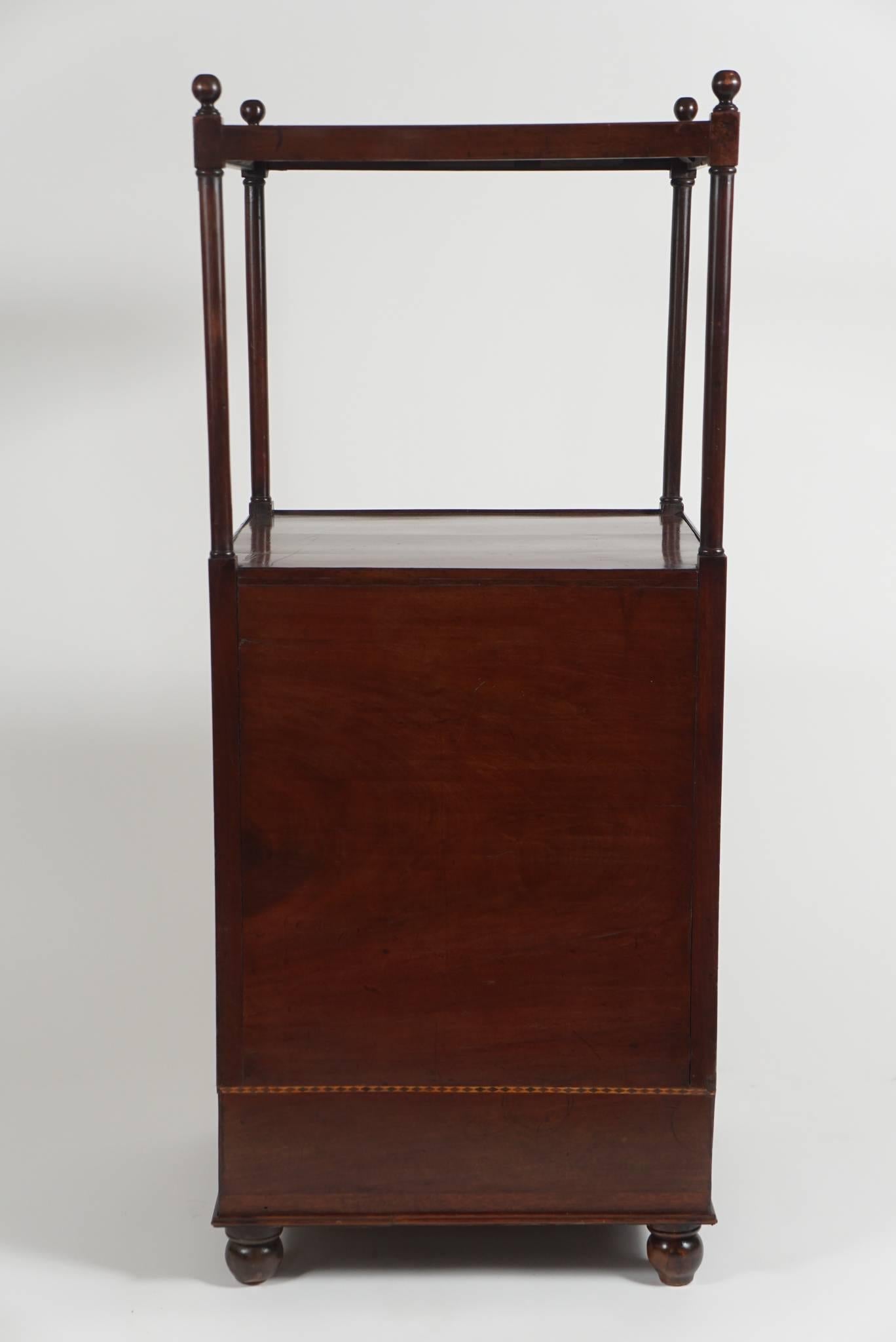Leather English Regency Period Mahogany Étagère or Library Stand, circa 1815 For Sale