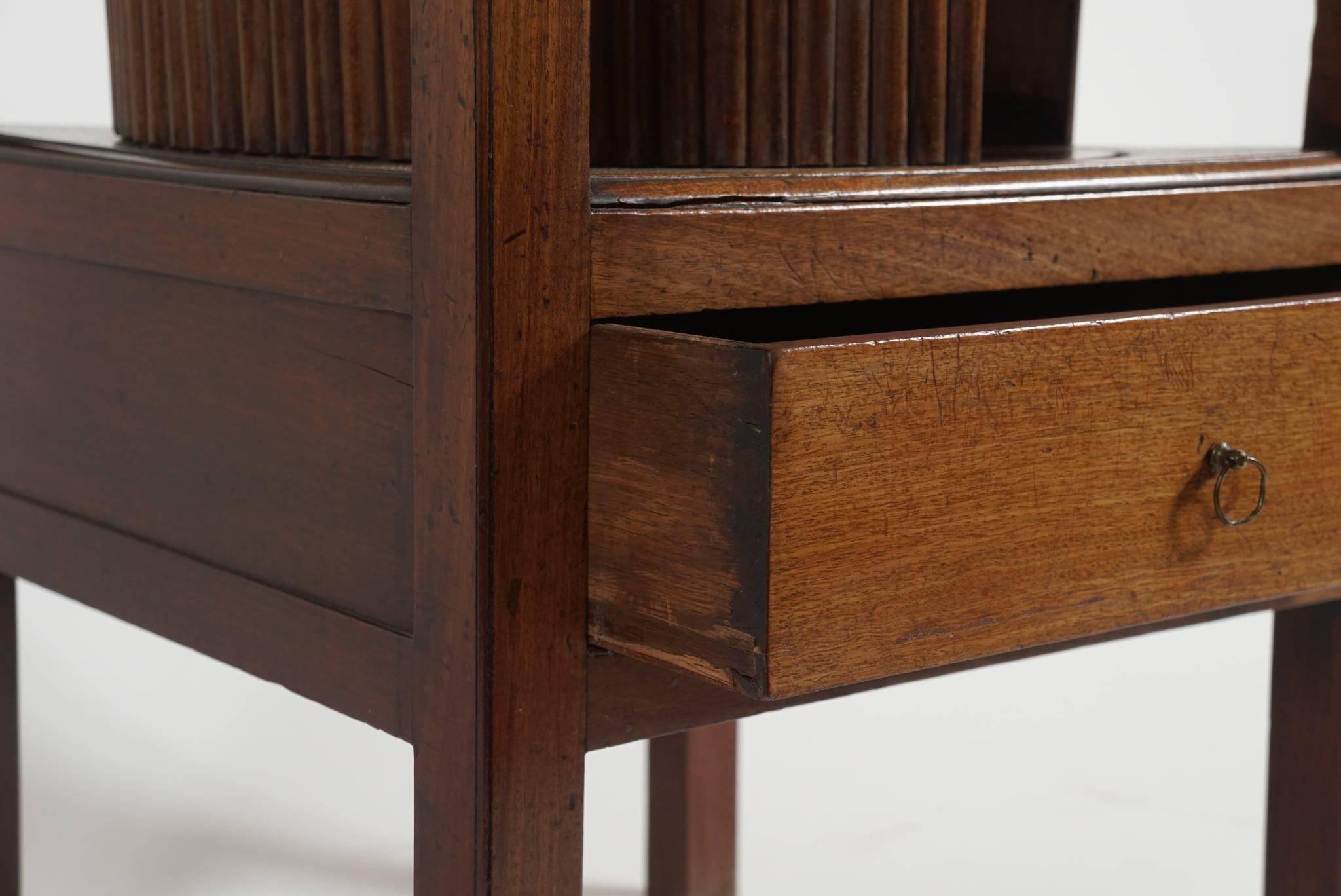 George III Mahogany Tambour Stand, England, circa 1790 4