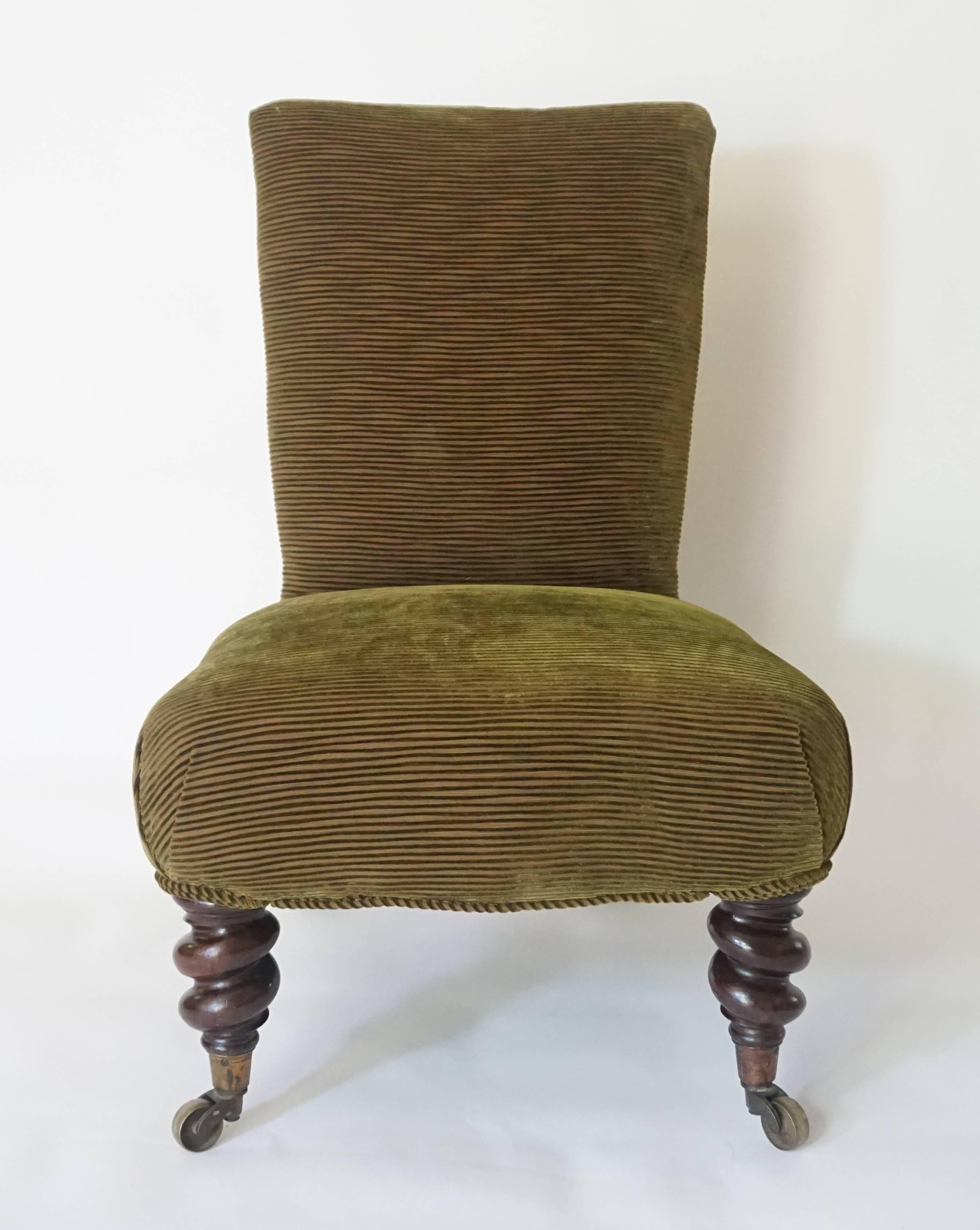 Early Victorian Rosewood Slipper Chair, England, circa 1840 For Sale